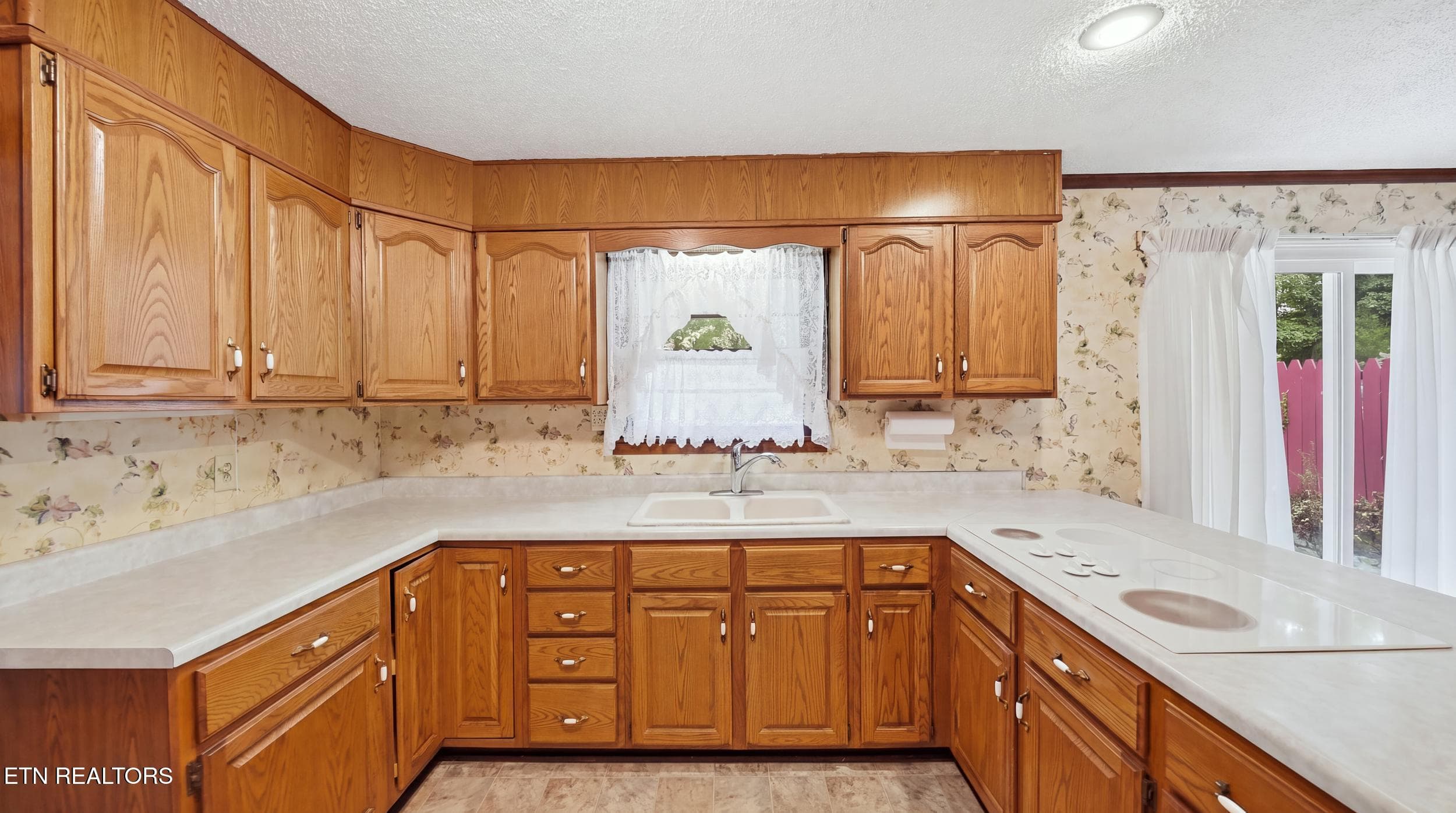 Kitchen - 1130 Mcdonald Drive, Chattanooga, TN 37421, Chattanooga