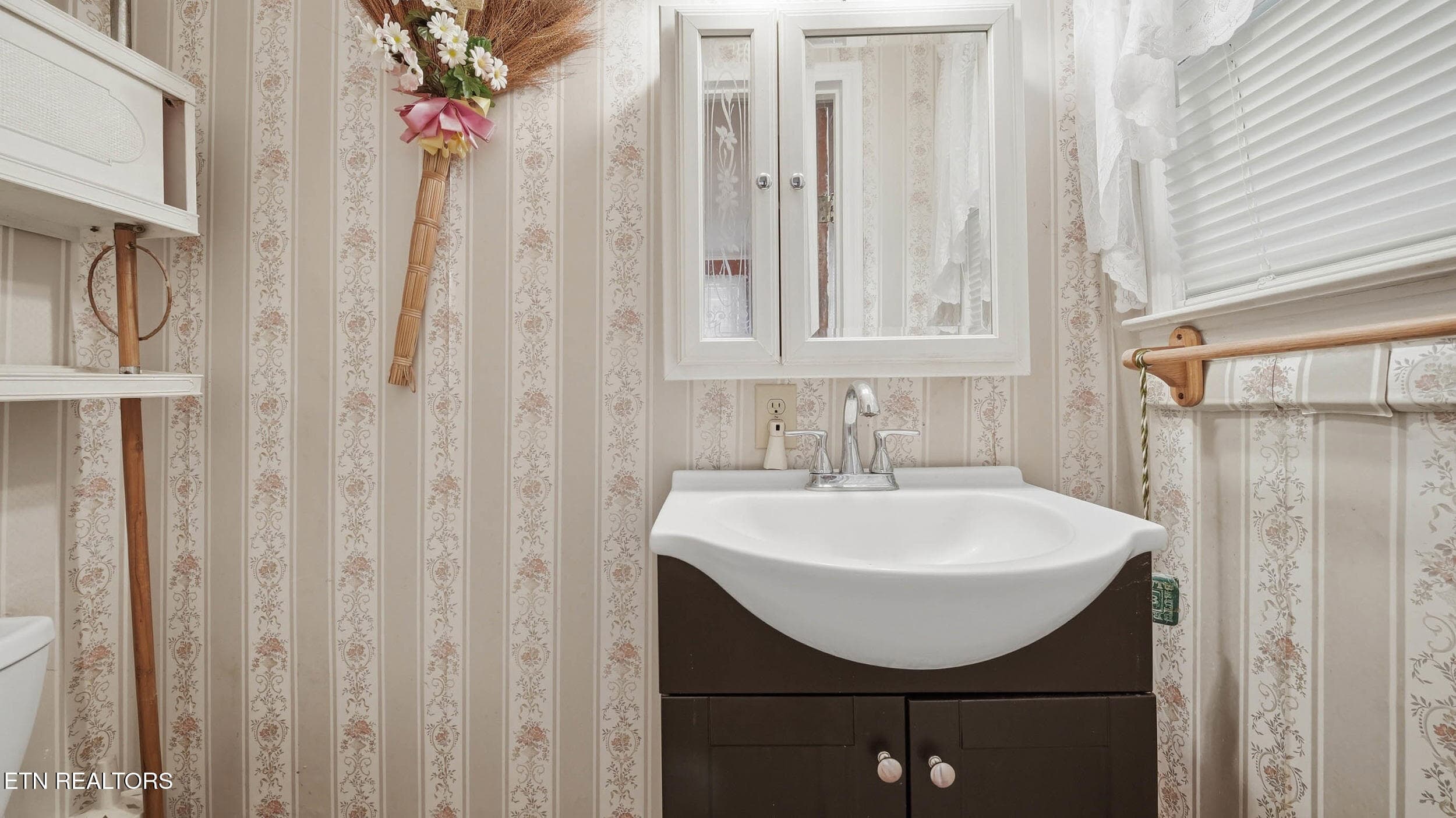Bathroom 1 - 1130 Mcdonald Drive, Chattanooga, TN 37421, Chattanooga