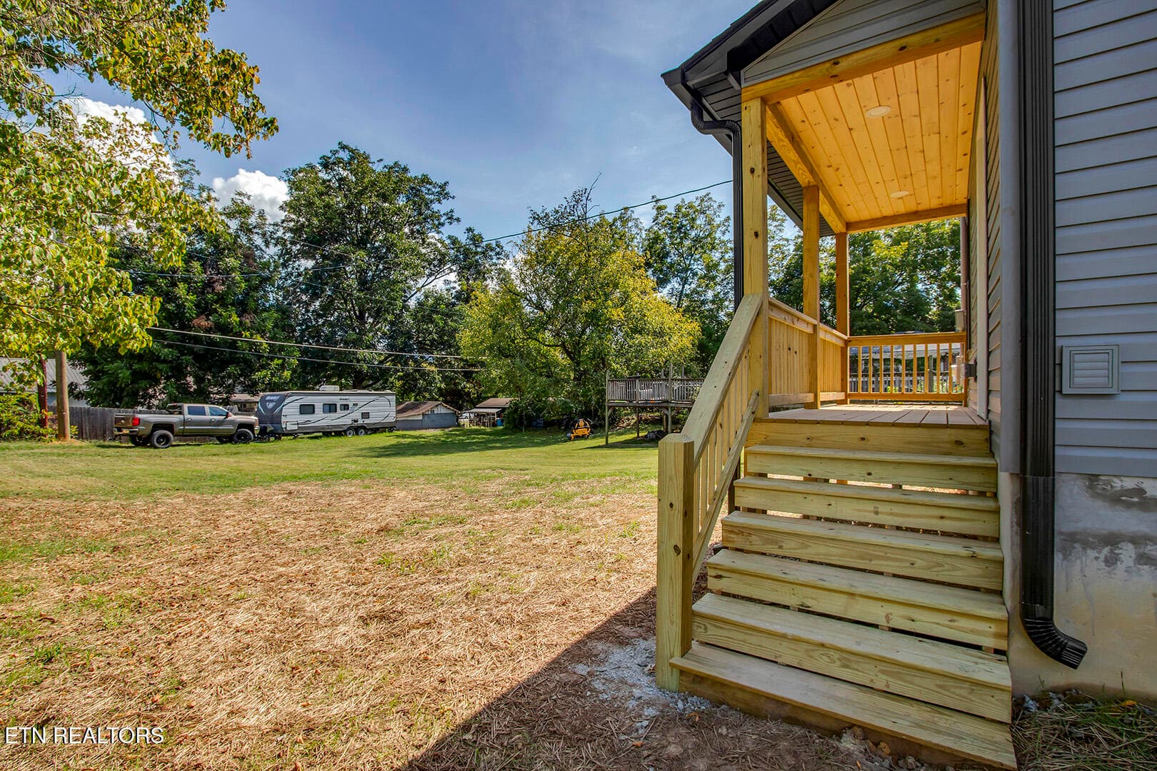 32_IllinoisAvenue_809_Backyard01_BackPor - 809 Illinois Ave, Etowah, TN 37331, Etowah