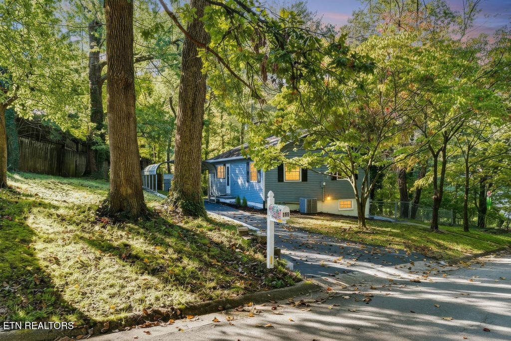 132 Taylor - 132 Taylor Rd, Oak Ridge, TN 37830, Oak Ridge