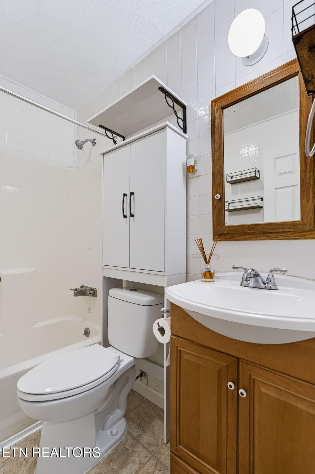 Bathroom - 132 Taylor Rd, Oak Ridge, TN 37830, Oak Ridge