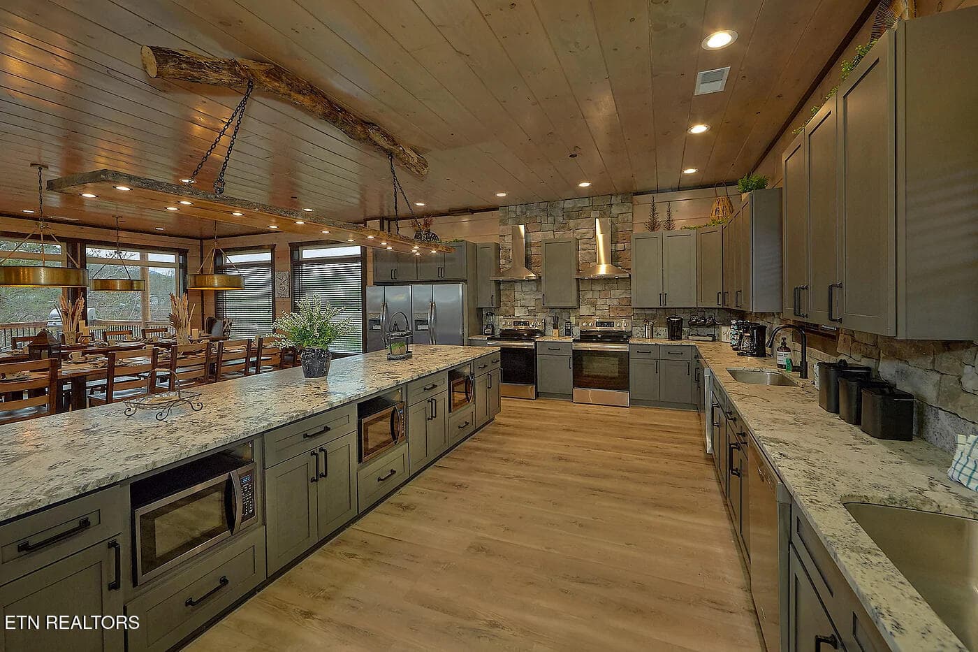 Smoky_Mountain_Masterpiece_19565 - 1175 Woodland Trek Lane, Sevierville, TN 37876, Sevierville