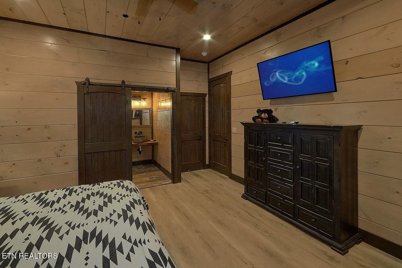 Smoky_Mountain_Masterpiece_19572 - 1175 Woodland Trek Lane, Sevierville, TN 37876, Sevierville