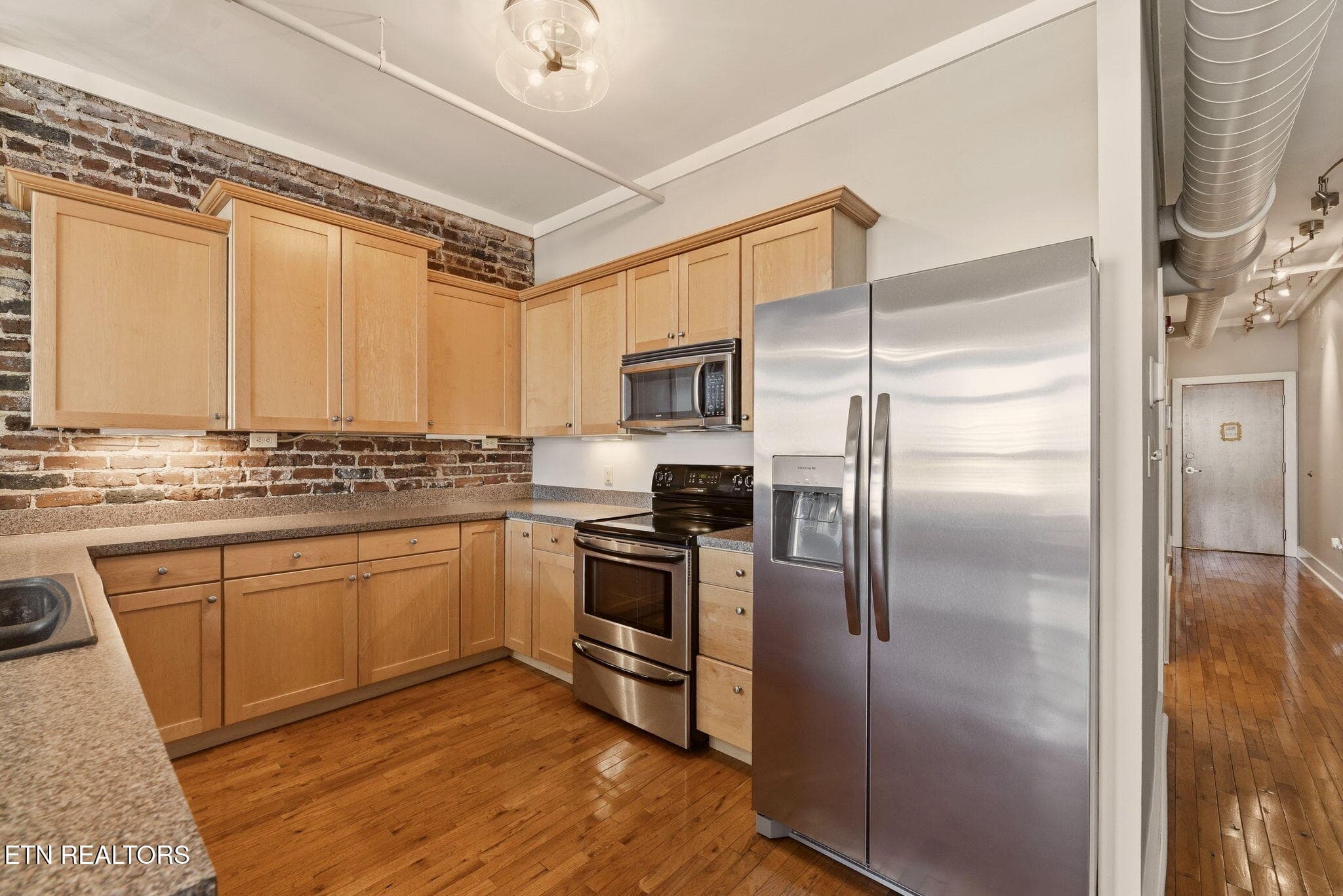 11-web-or-mls-Gay418.605 (6) - 418 S Gay St 605, Knoxville, TN 37902, Knoxville