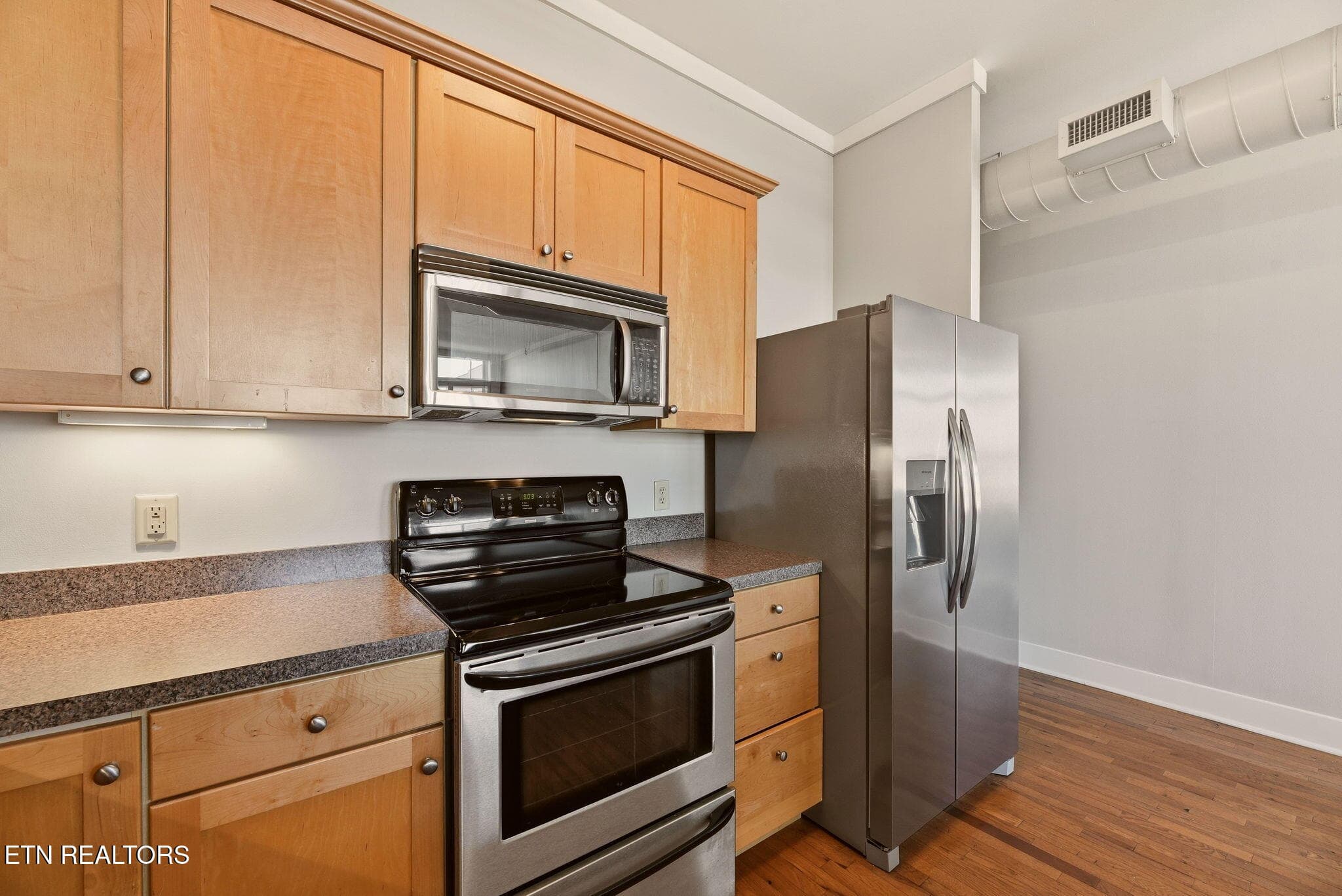 12-web-or-mls-Gay418.605 (7) - 418 S Gay St 605, Knoxville, TN 37902, Knoxville