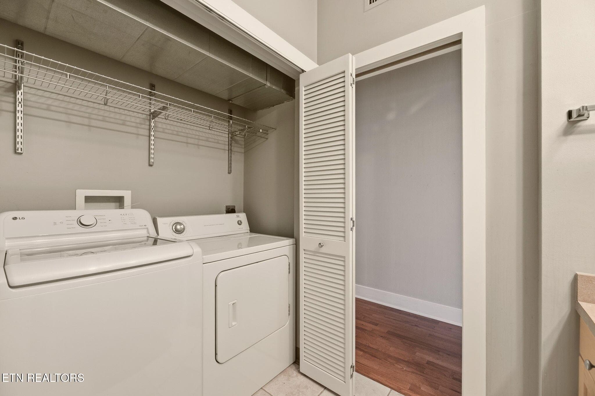 19-web-or-mls-Gay418.605 (5) - 418 S Gay St 605, Knoxville, TN 37902, Knoxville