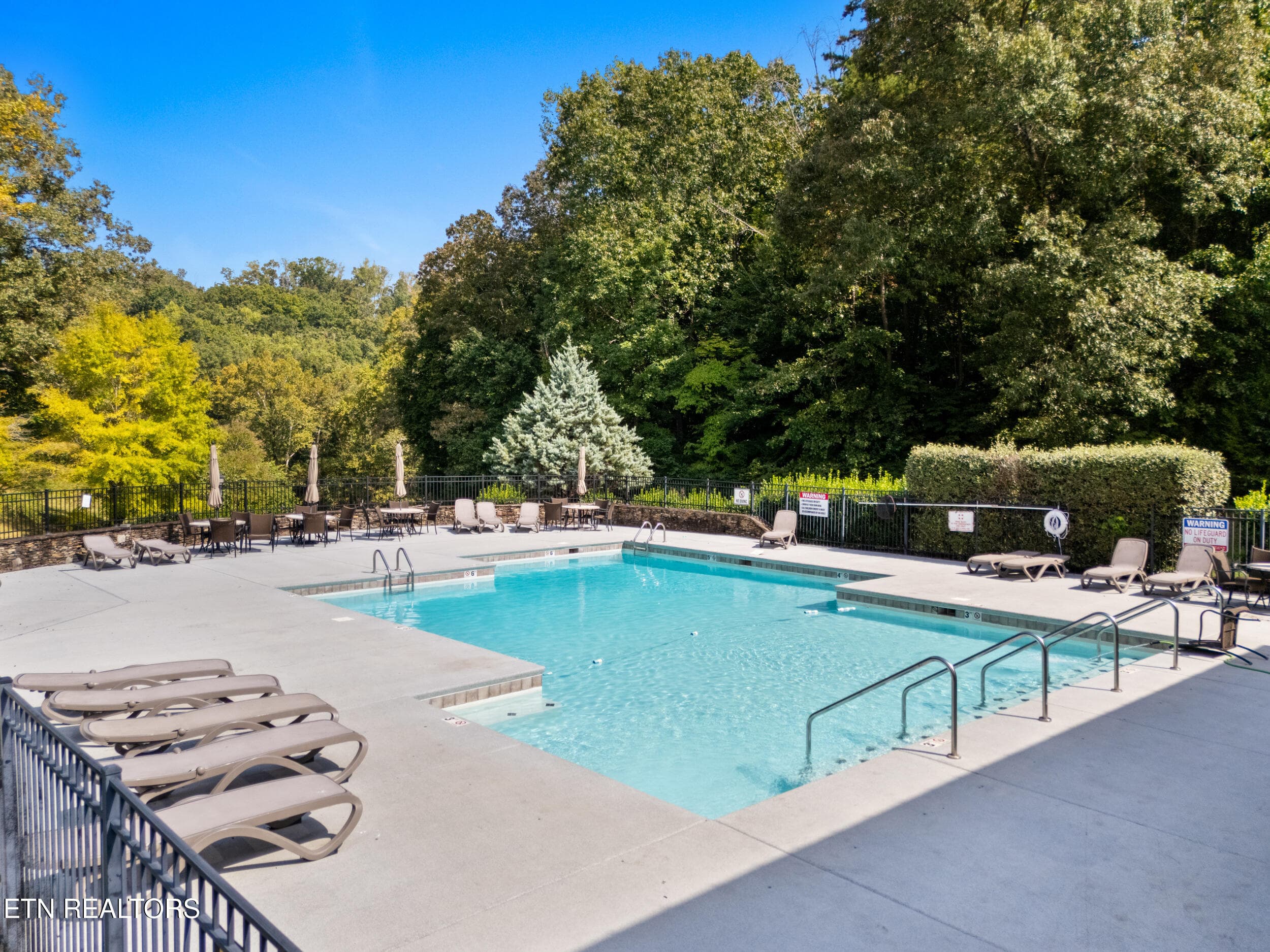 2215 viewcrest lane-12 - 2215 Viewcrest Lane, Knoxville, TN 37932, Knoxville
