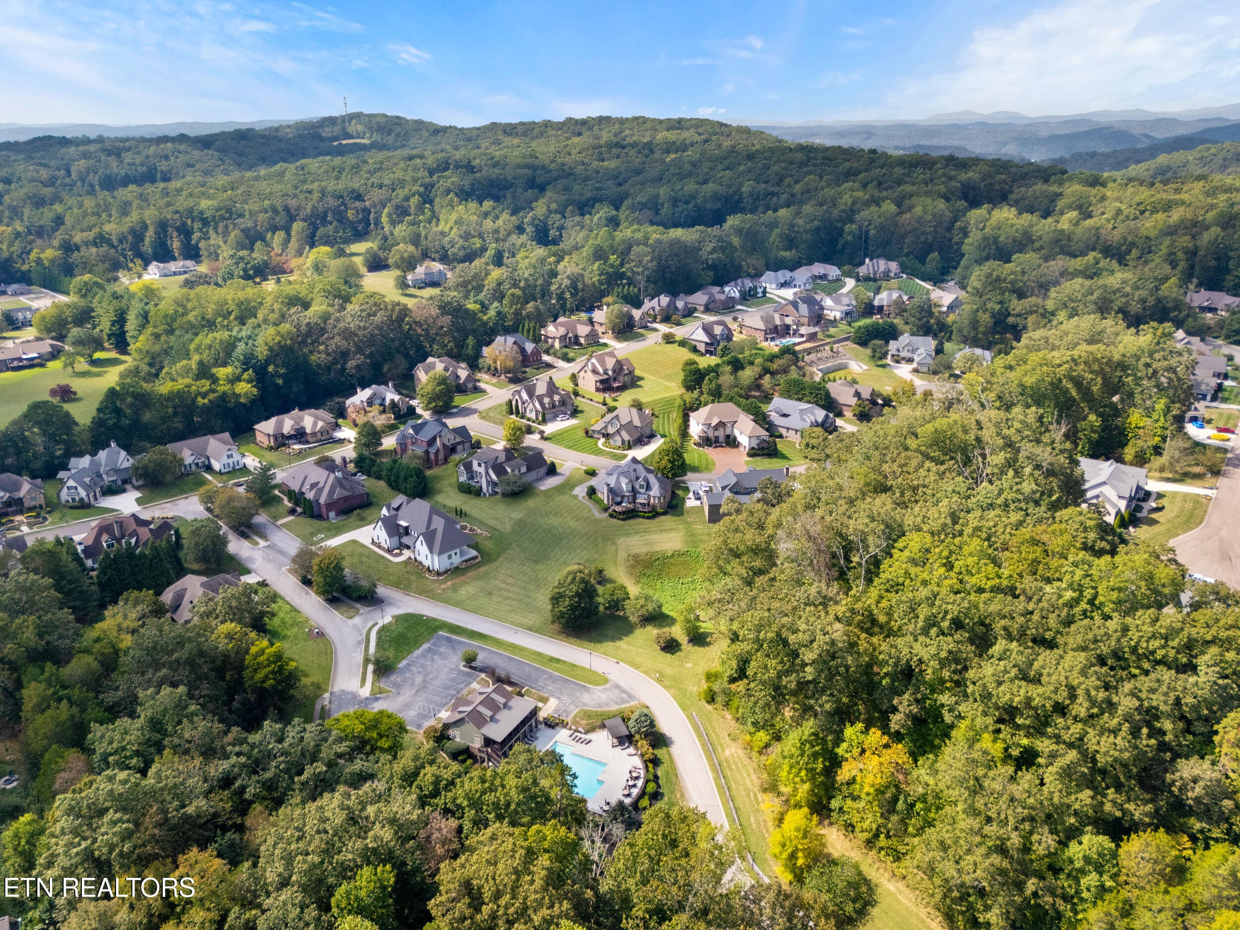 2215 viewcrest lane-16 - 2215 Viewcrest Lane, Knoxville, TN 37932, Knoxville
