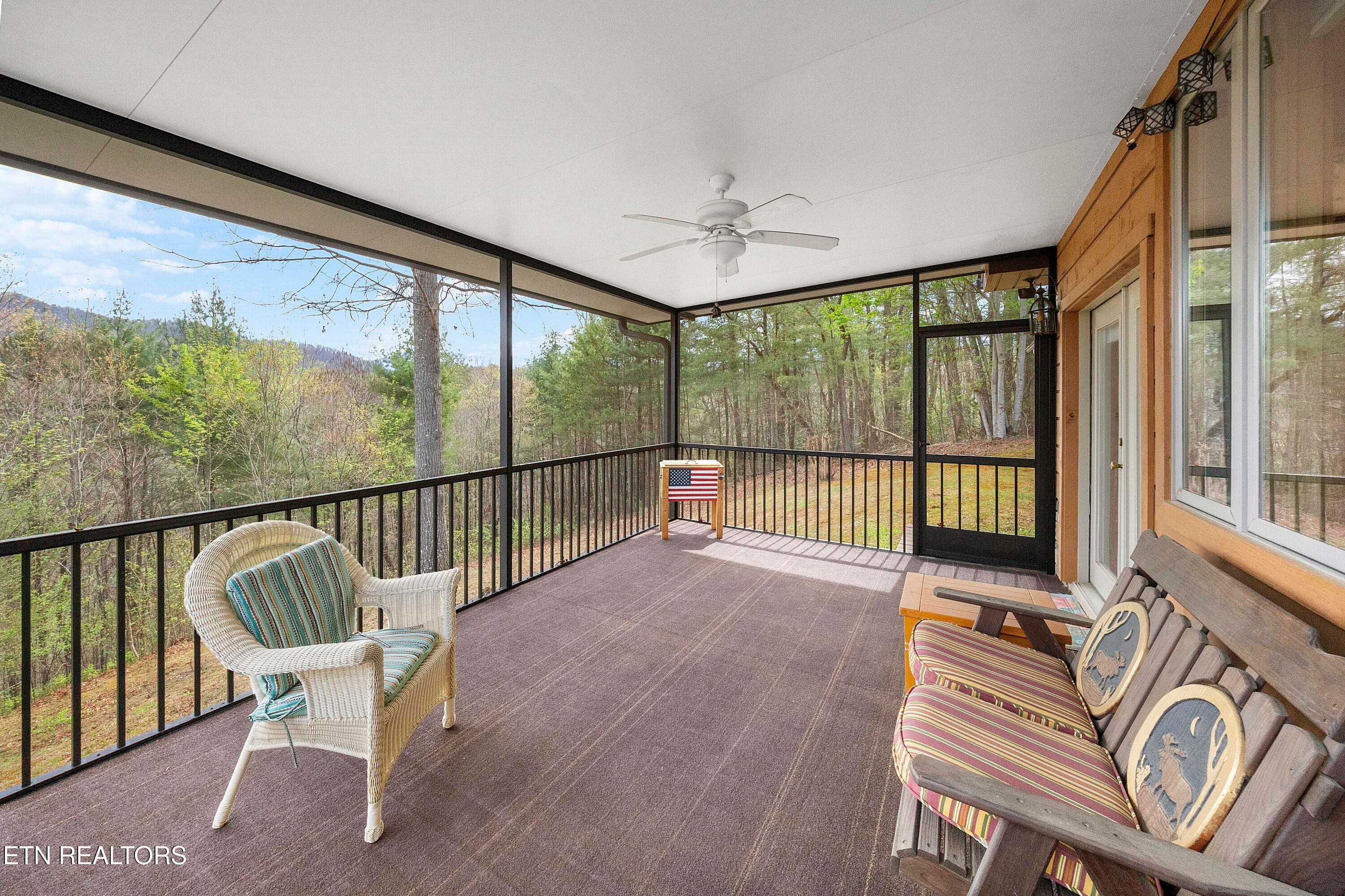 L40A8122 - 427 Gold Rd, Cosby, TN 37722, Cosby