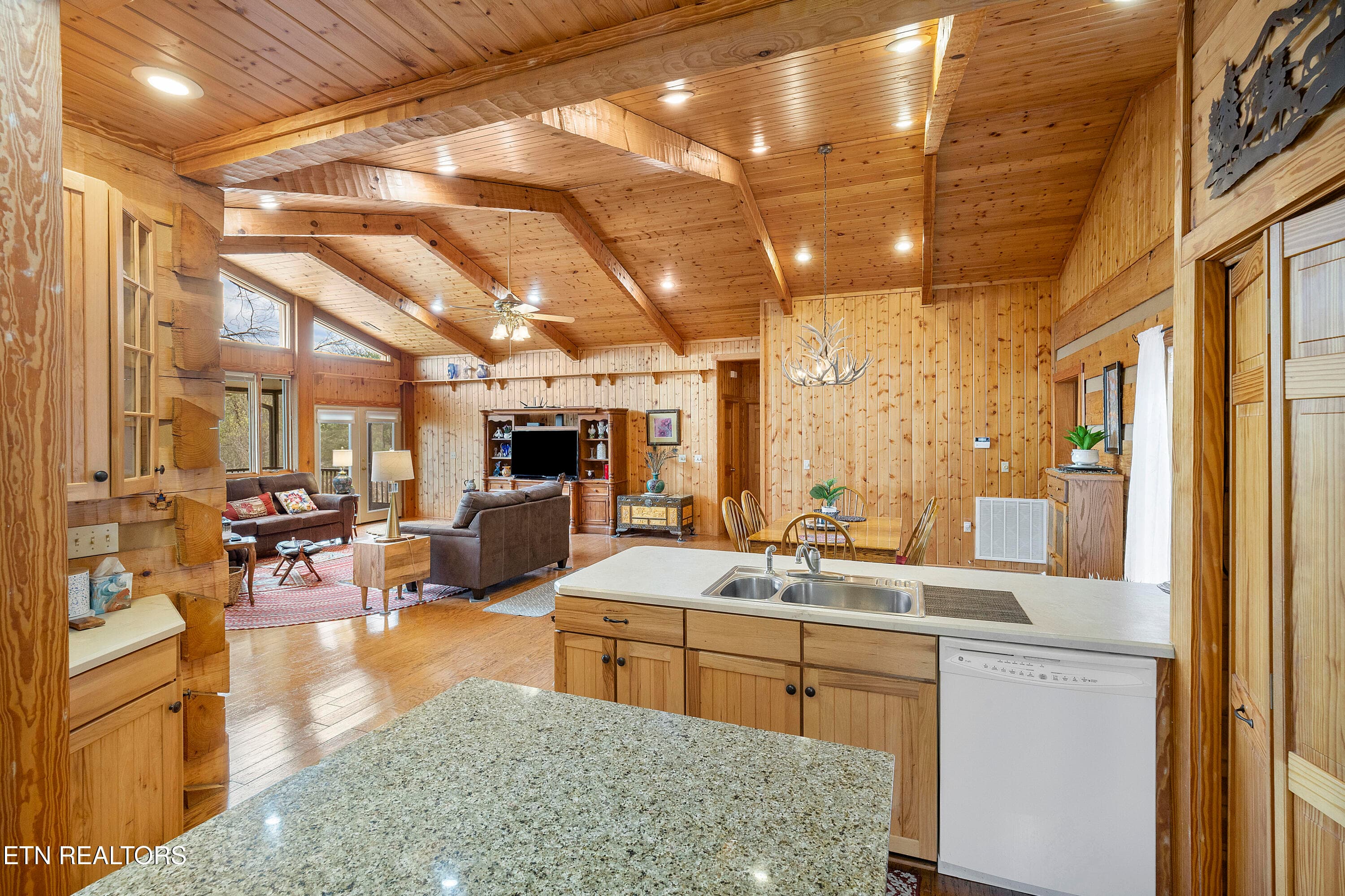 L40A8190 - 427 Gold Rd, Cosby, TN 37722, Cosby