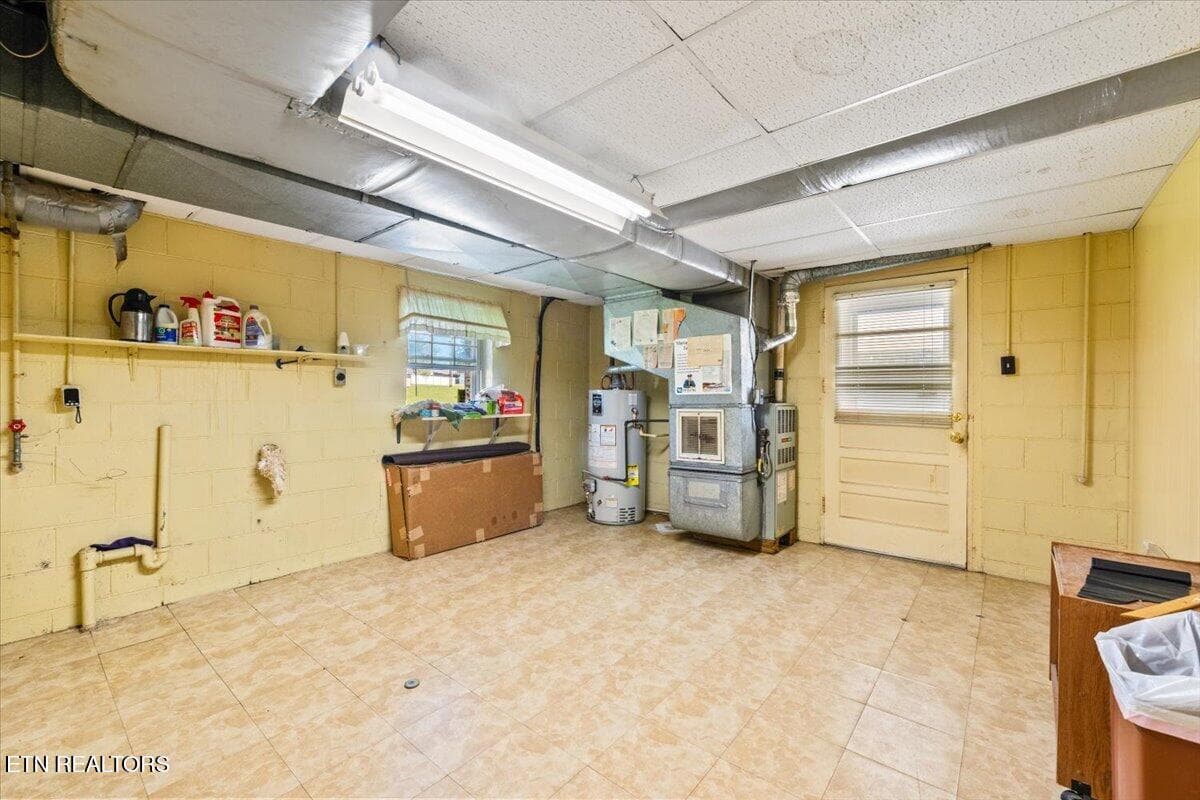 Lower Level - 166 Scenic Drive, Jacksboro, TN 37757, Jacksboro
