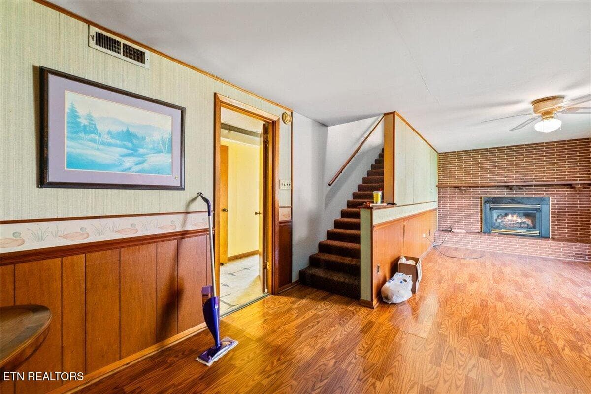 Rec Room - 166 Scenic Drive, Jacksboro, TN 37757, Jacksboro