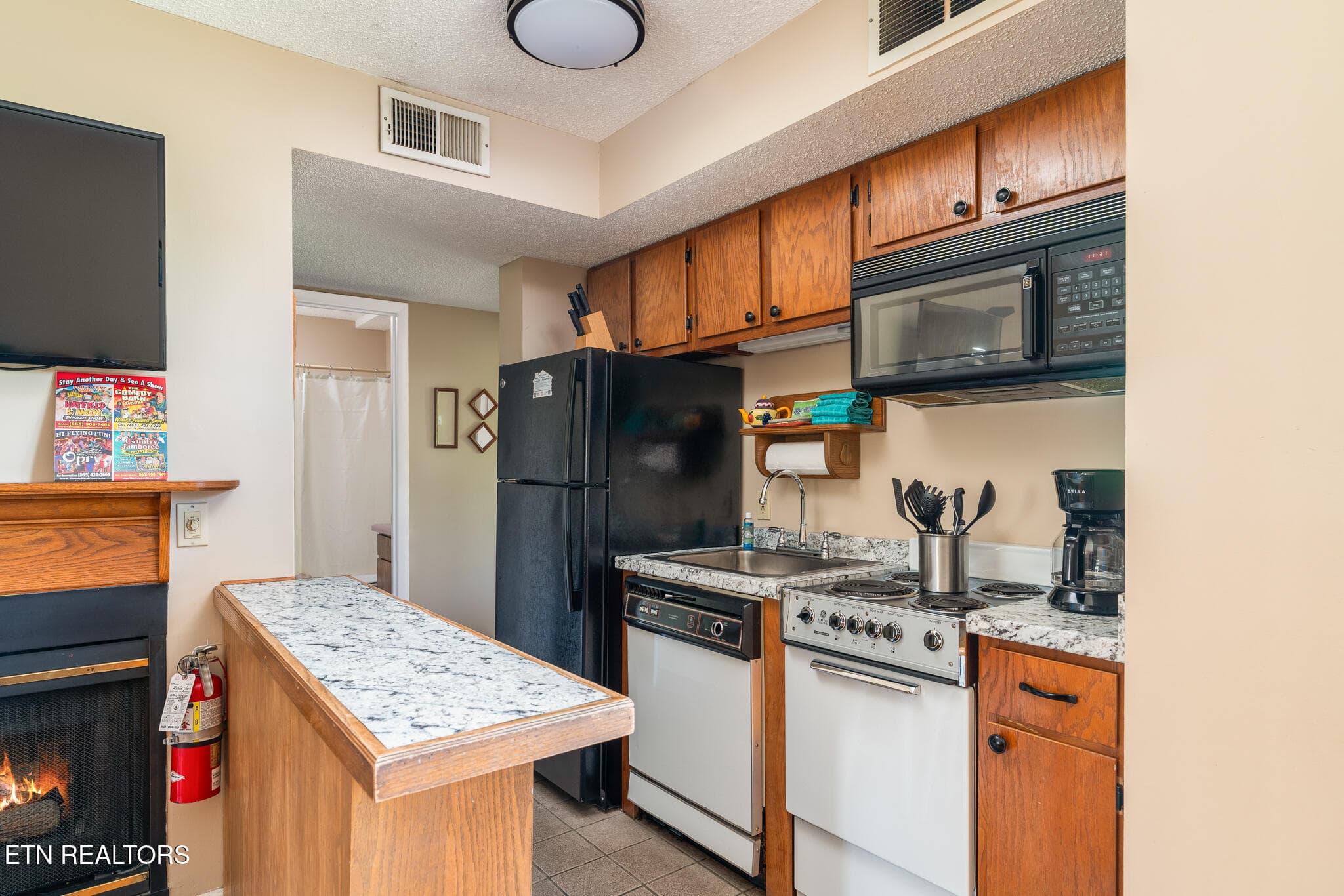 354 E Holly 401 Garlinburg TN Monarch Re - 354 E Holly Ridge Rd UNIT 401, Gatlinburg, TN 37738, Gatlinburg