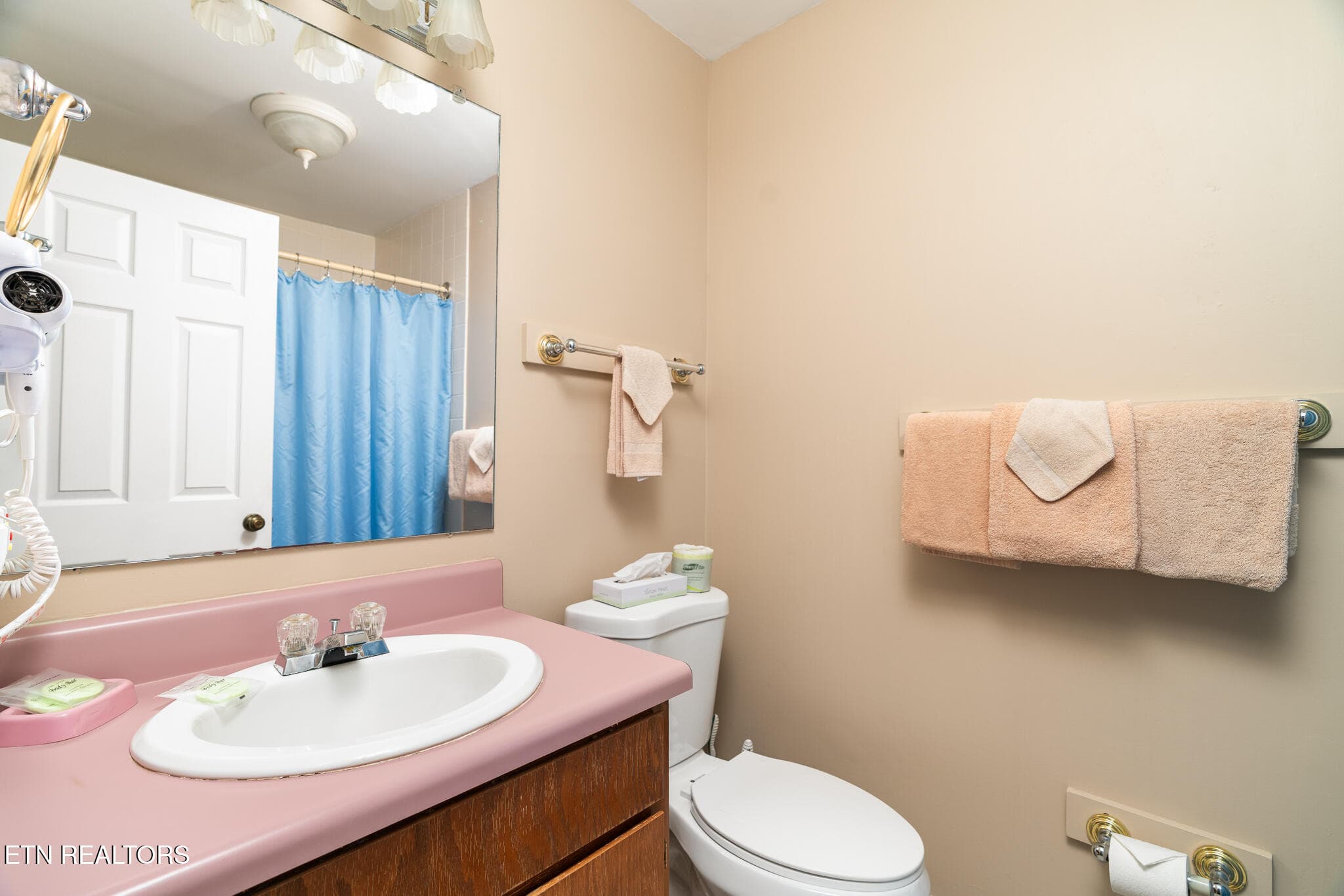 354 E Holly 401 Garlinburg TN Monarch Re - 354 E Holly Ridge Rd UNIT 401, Gatlinburg, TN 37738, Gatlinburg