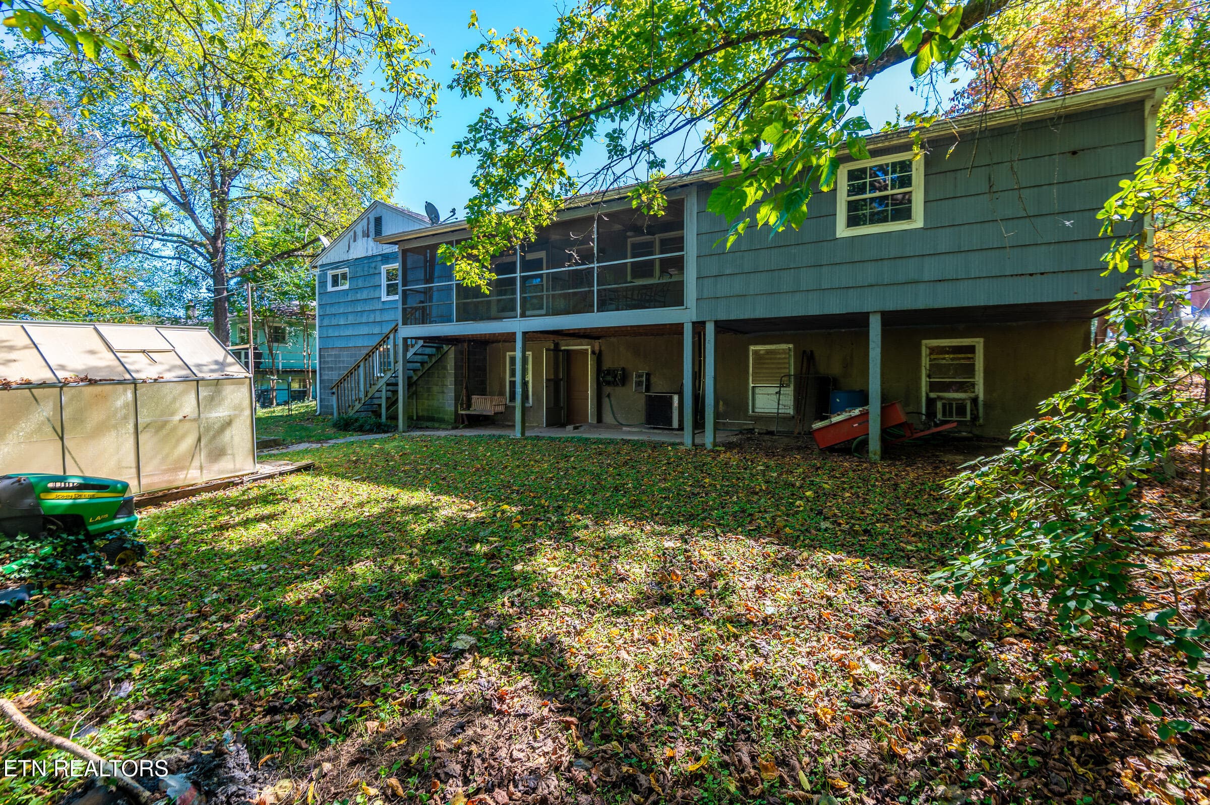 Back of home - 401 W Ridgecrest Drive, Kingston, TN 37763, Kingston