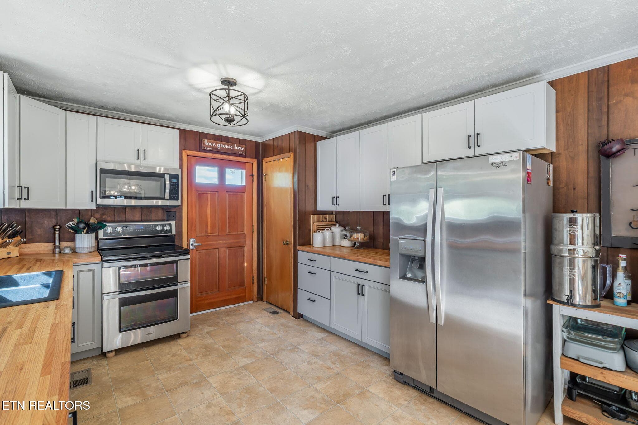 53-web-or-mls-2808 Highway 411 N Interio - 2809 Highway 411, Madisonville, TN 37354, Madisonville