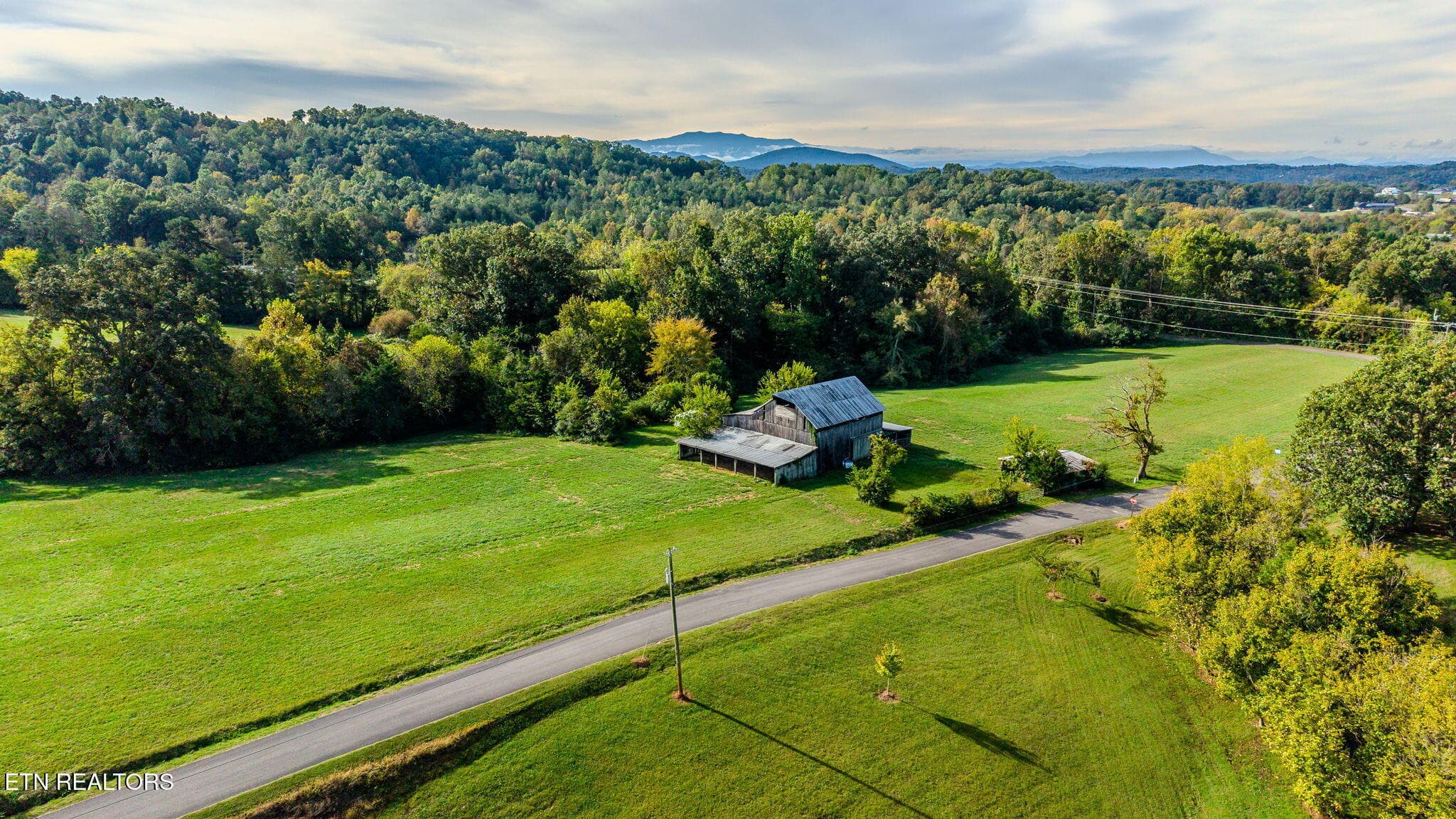 4-web-or-mls-slover-springs-rd - Slover Springs Rd, Dandridge, TN 37725, Dandridge