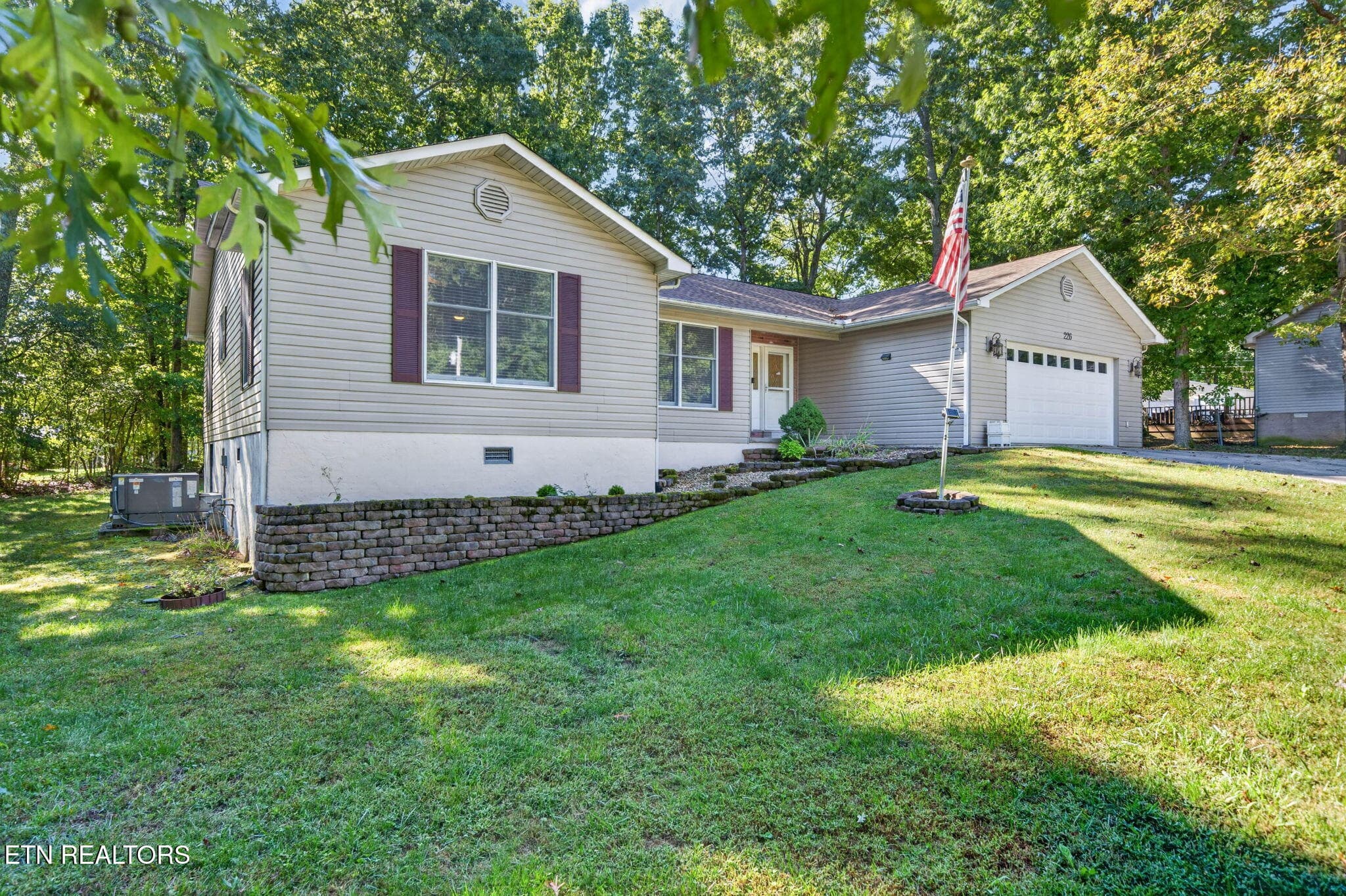 3-web-or-mls-226 Tulip Dr_012_TNPC - 226 Tulip Drive, Crossville, TN 38555, Crossville
