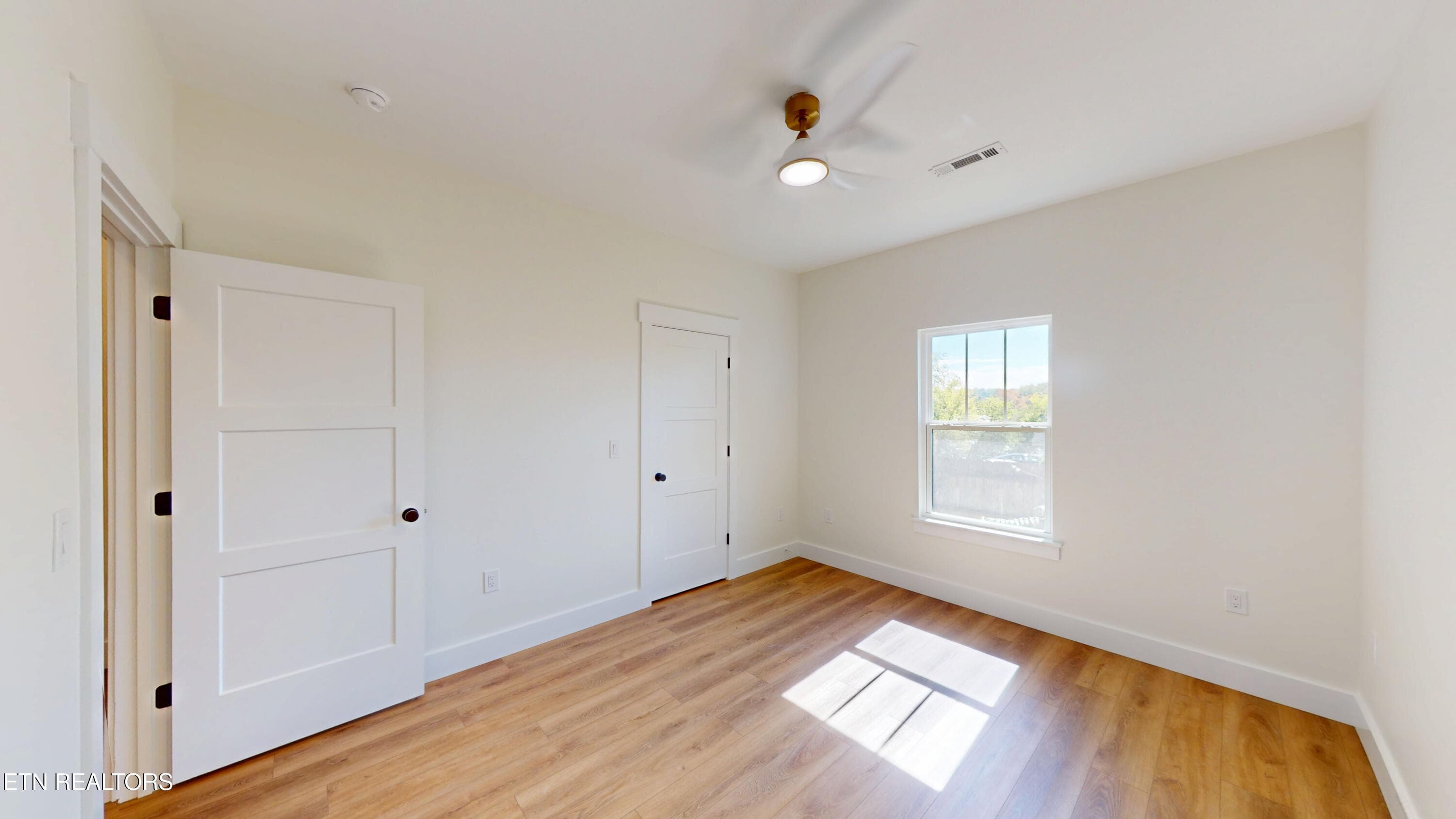 17-Bedroom 1.5 - 166 College St, Dayton, TN 37321, Dayton