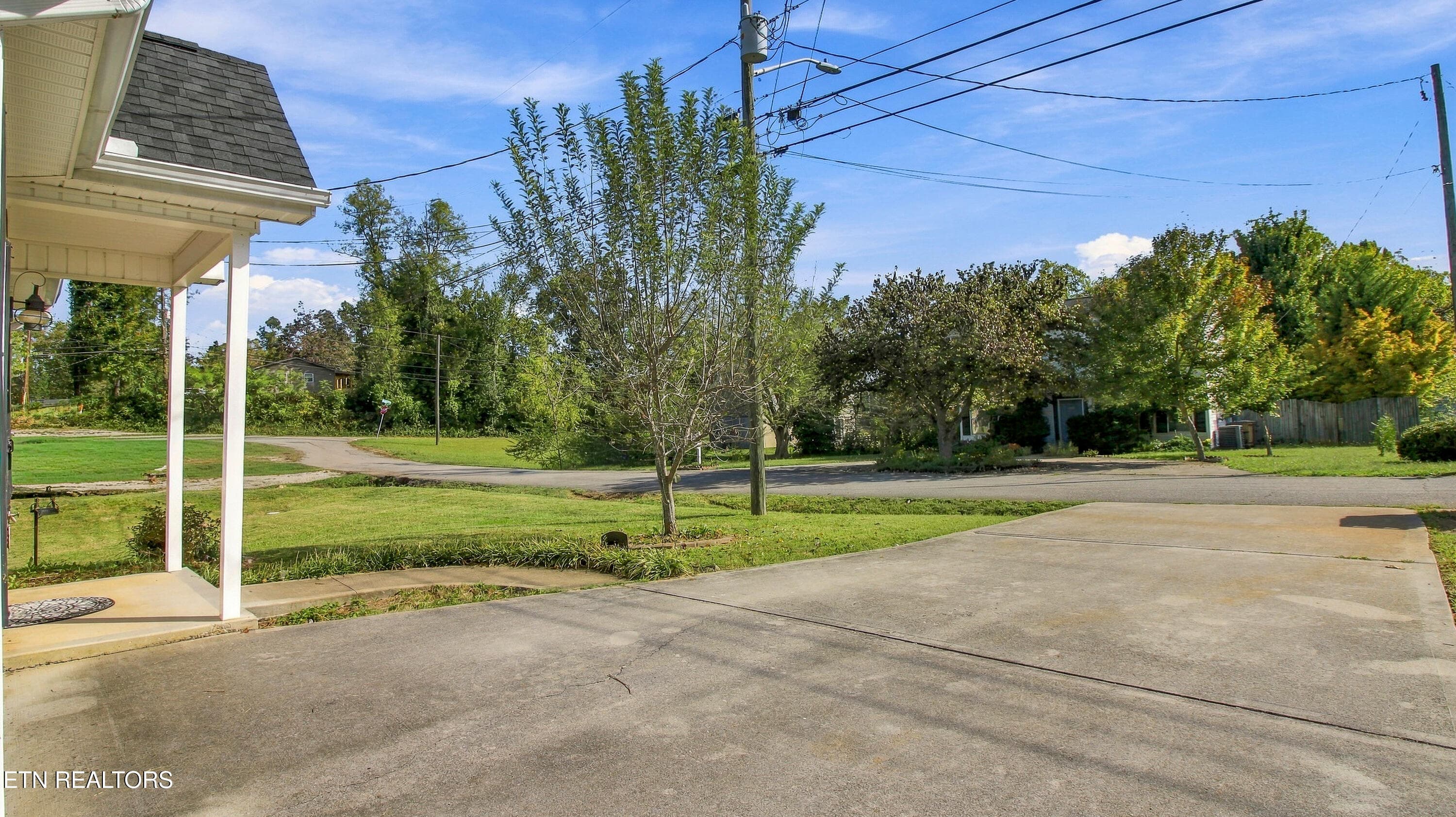 acorn-33 - 4053 Acorn Drive, Knoxville, TN 37918, Knoxville