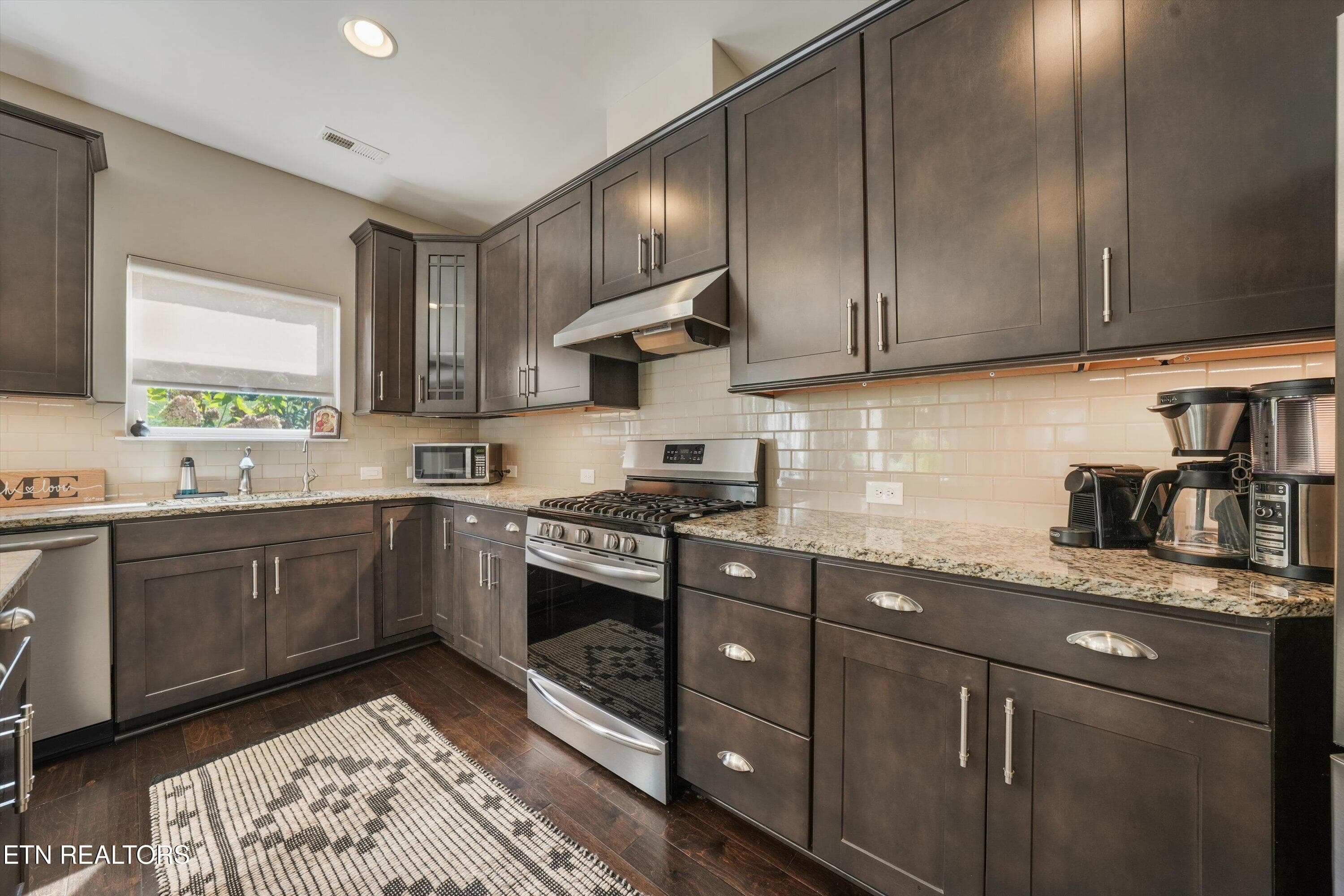 19-10720 Hunters Knoll Ln 15 - 10720 Hunters Knoll Lane, Knoxville, TN 37932, Knoxville