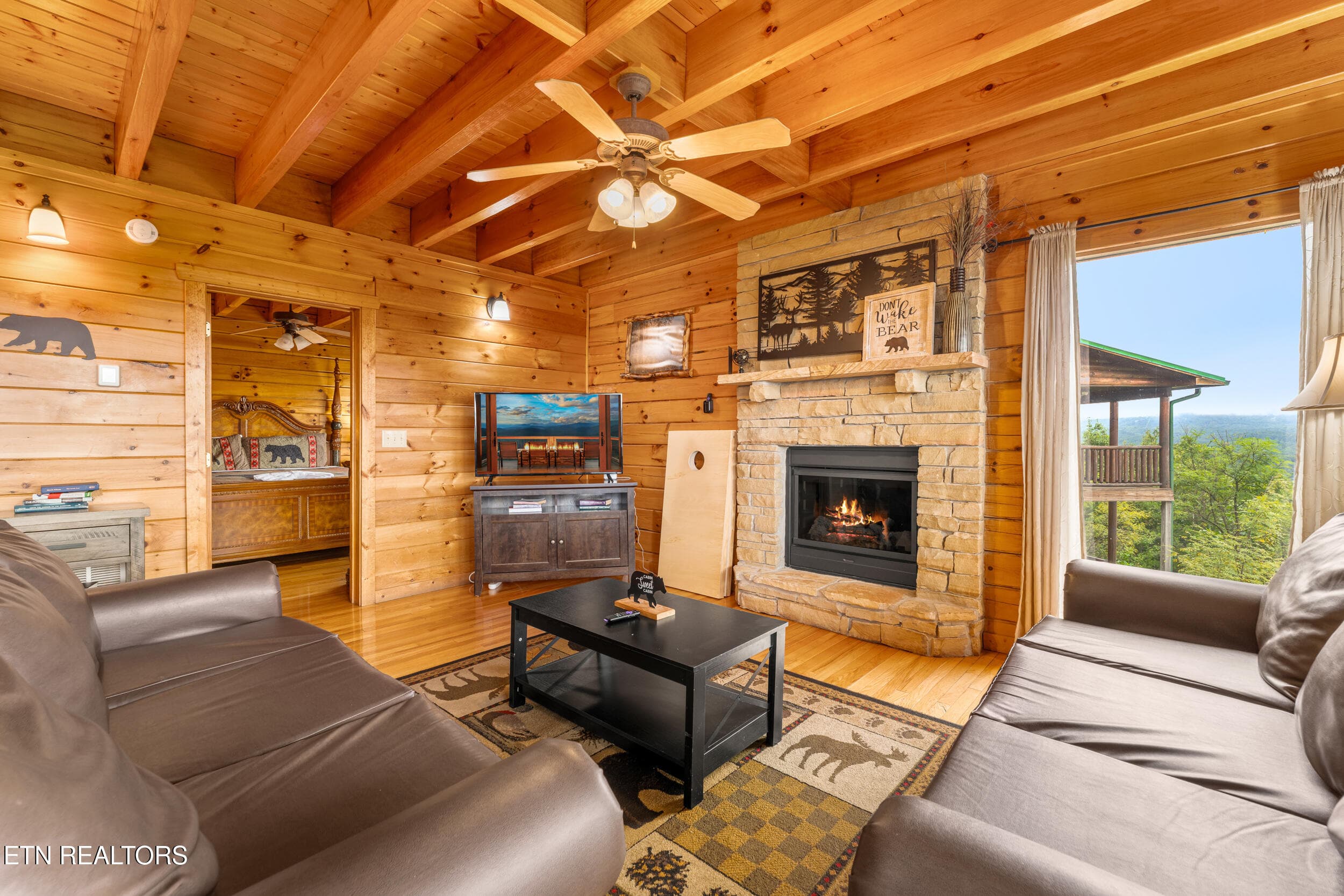 2422 breezy ridge dr-9 - 2422 Breezy Ridge Drive, Sevierville, TN 37876, Sevierville