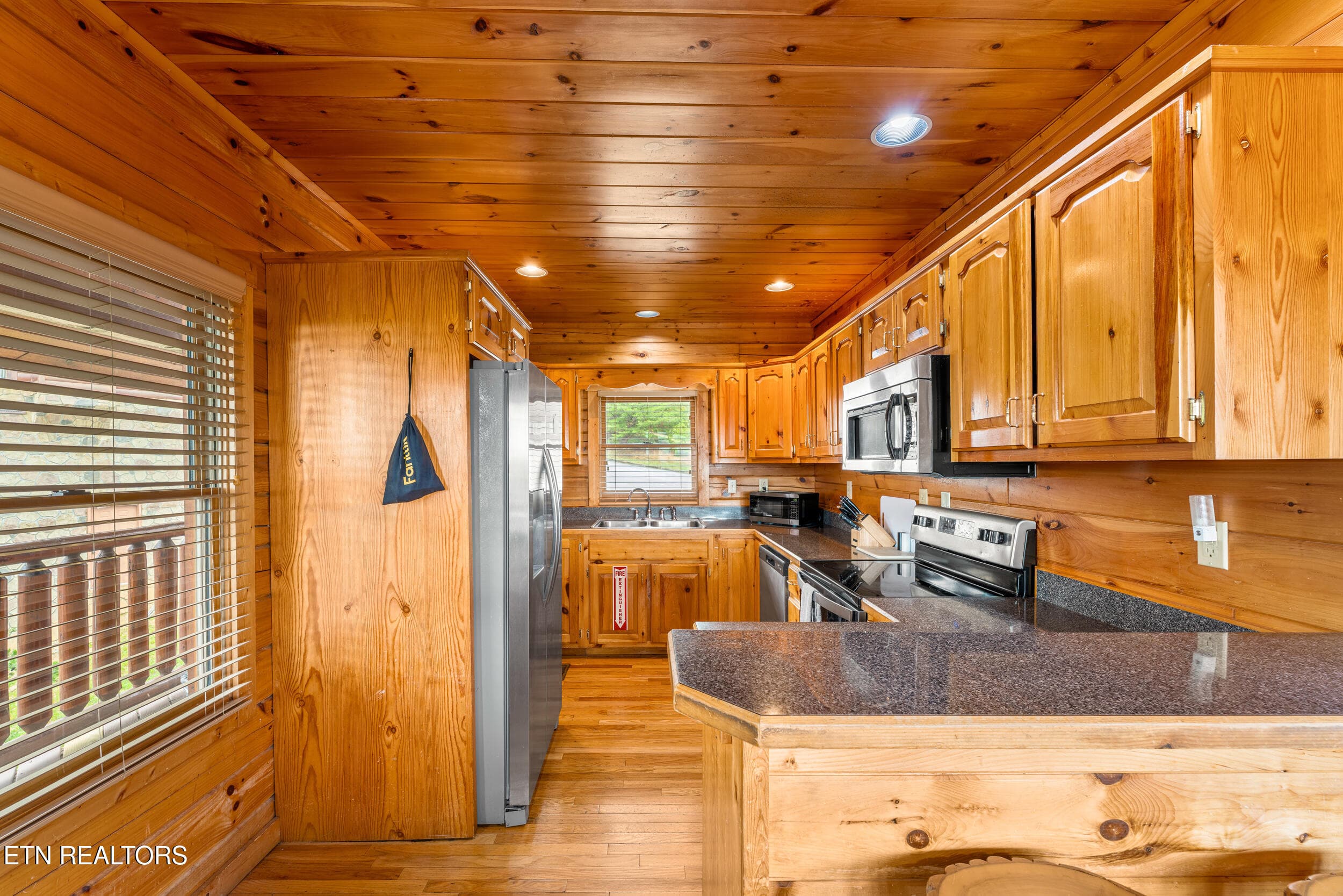 2422 breezy ridge dr-15 - 2422 Breezy Ridge Drive, Sevierville, TN 37876, Sevierville