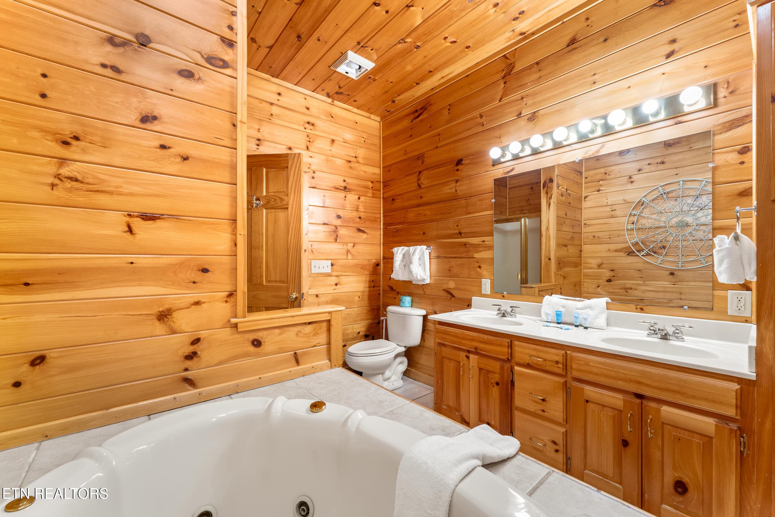 2422 breezy ridge dr-50 - 2422 Breezy Ridge Drive, Sevierville, TN 37876, Sevierville