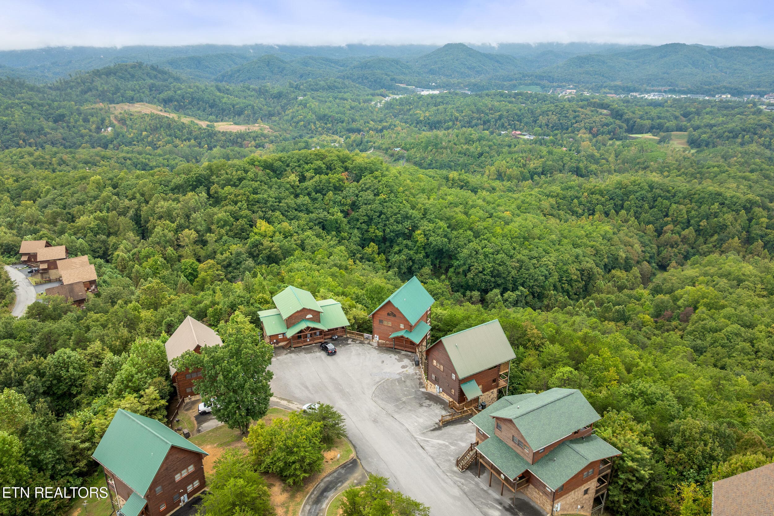 2422 breezy ridge dr-55 - 2422 Breezy Ridge Drive, Sevierville, TN 37876, Sevierville