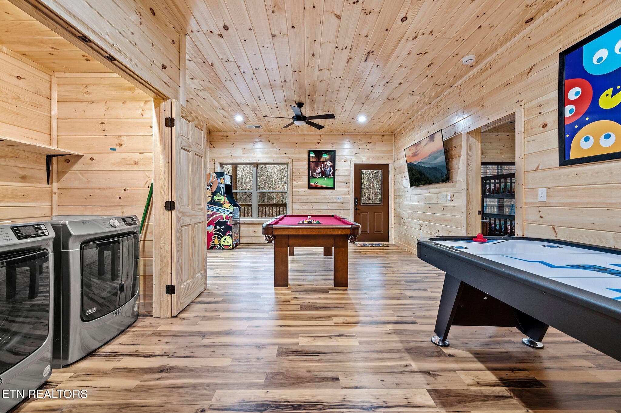 esr-bear-mountain-retreat-5719 - 2184 Beach Front Drive, Sevierville, TN 37876, Sevierville