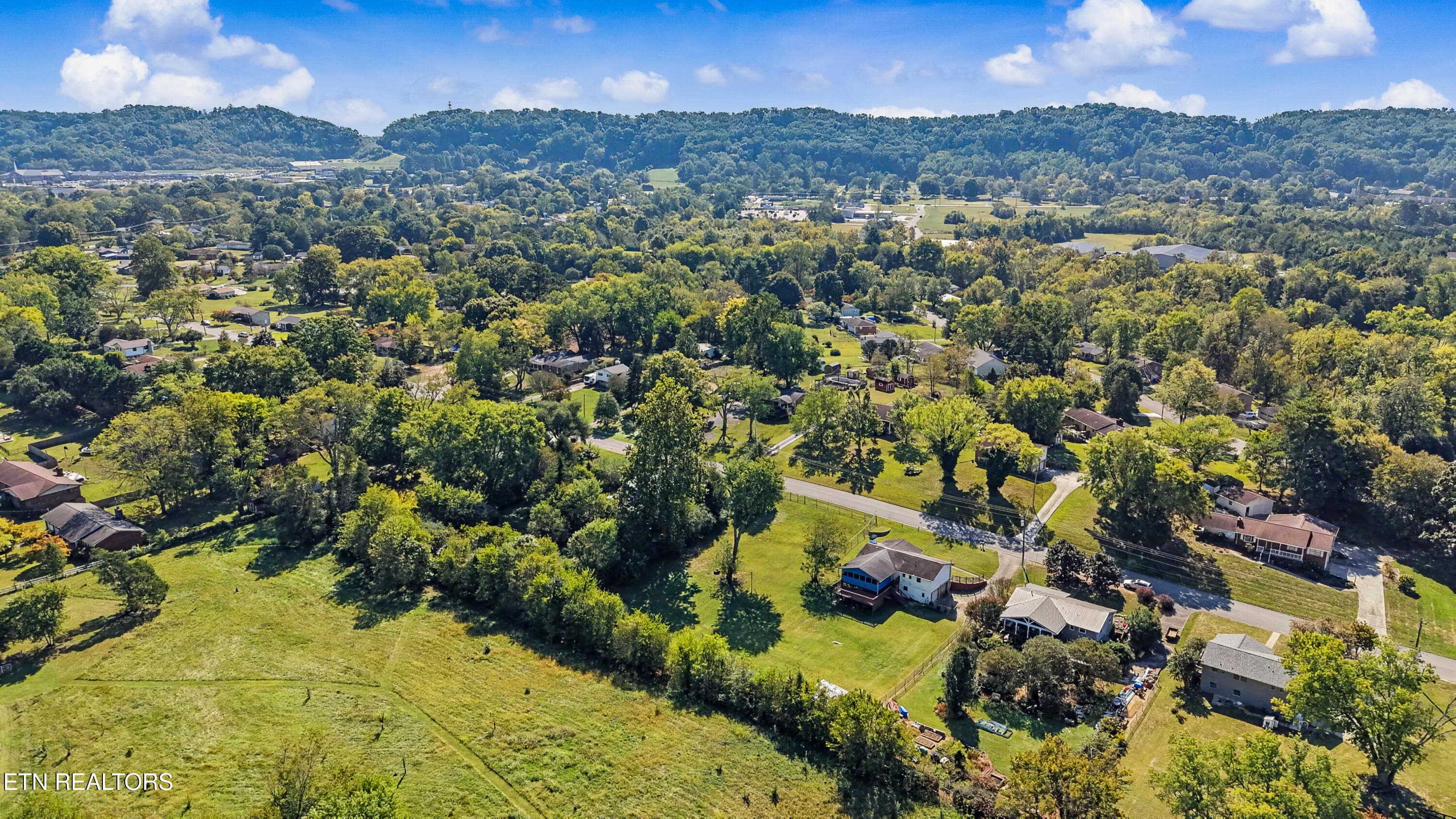 DJI_20261001114556_0194_D-2 - 6909 Heatherbrook Drive, Knoxville, TN 37931, Knoxville