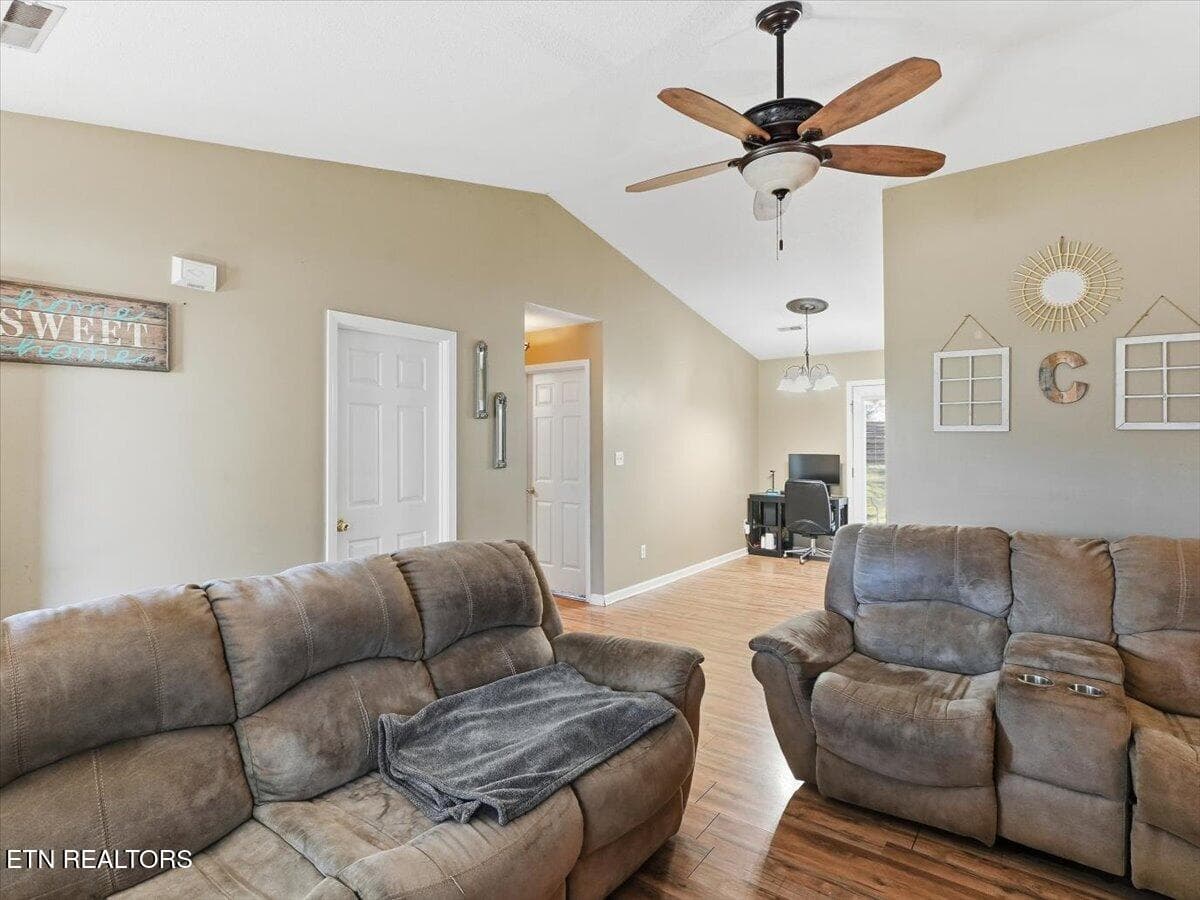 10-dsc00003-jpg - 7732 Ralph Youmans Rd, Corryton, TN 37721, Corryton