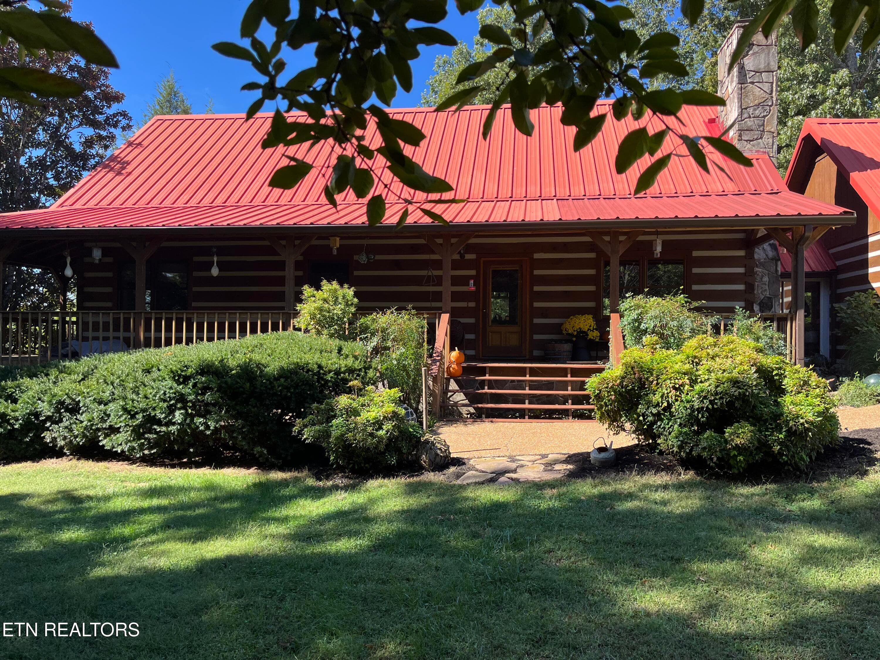 500 Blackberry Ridge Rd, Lenoir City, TN 37772