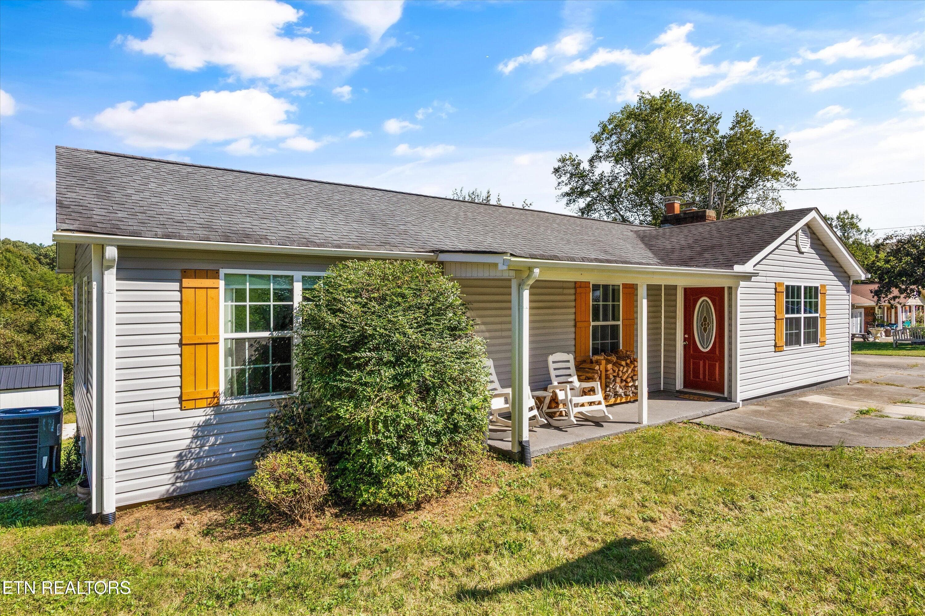 4300 Browder Hollow Rd, Lenoir City, TN 37771