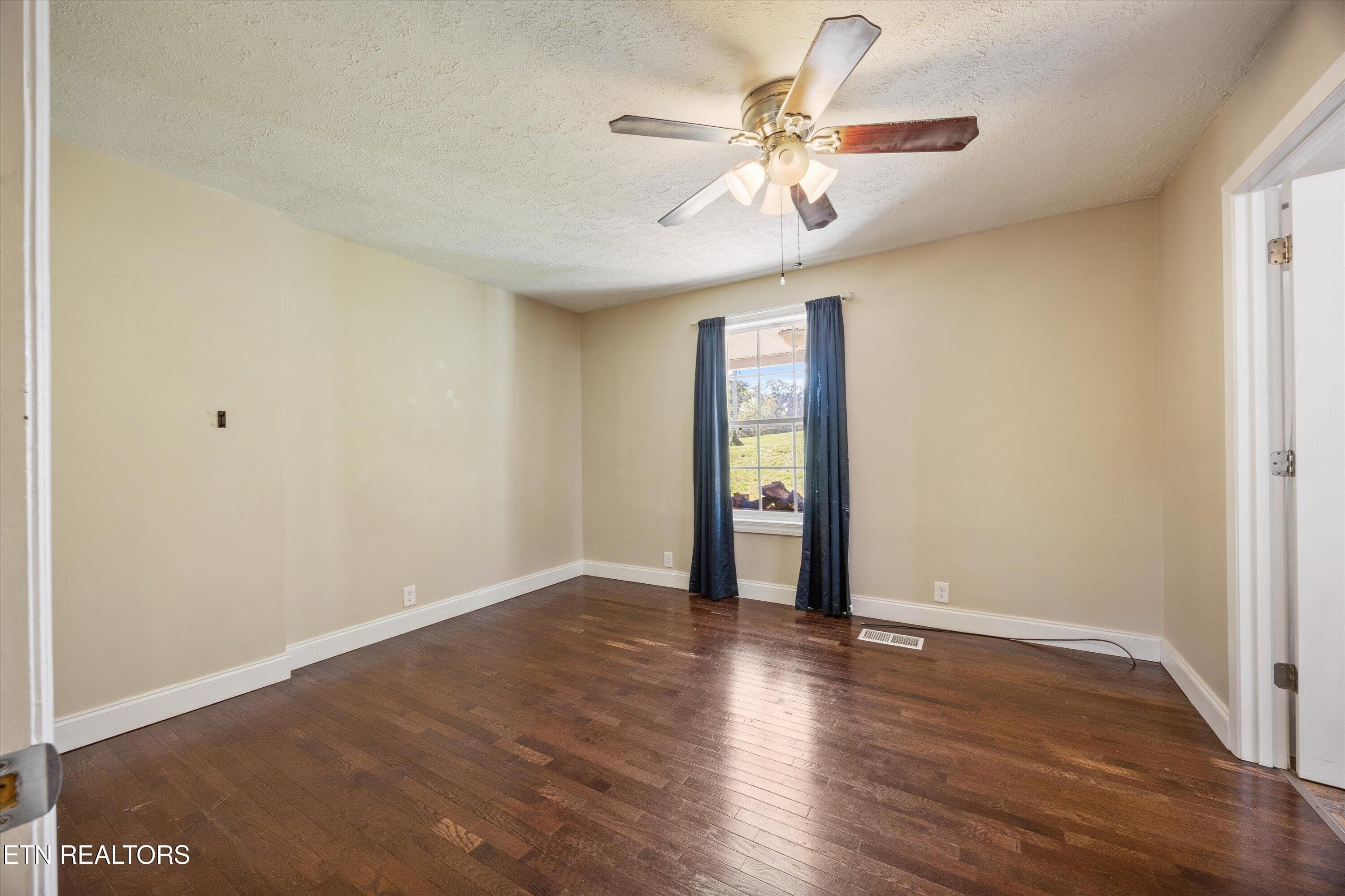 21-4300 Browder Hollow Rd 16 - 4300 Browder Hollow Rd, Lenoir City, TN 37771, Lenoir City