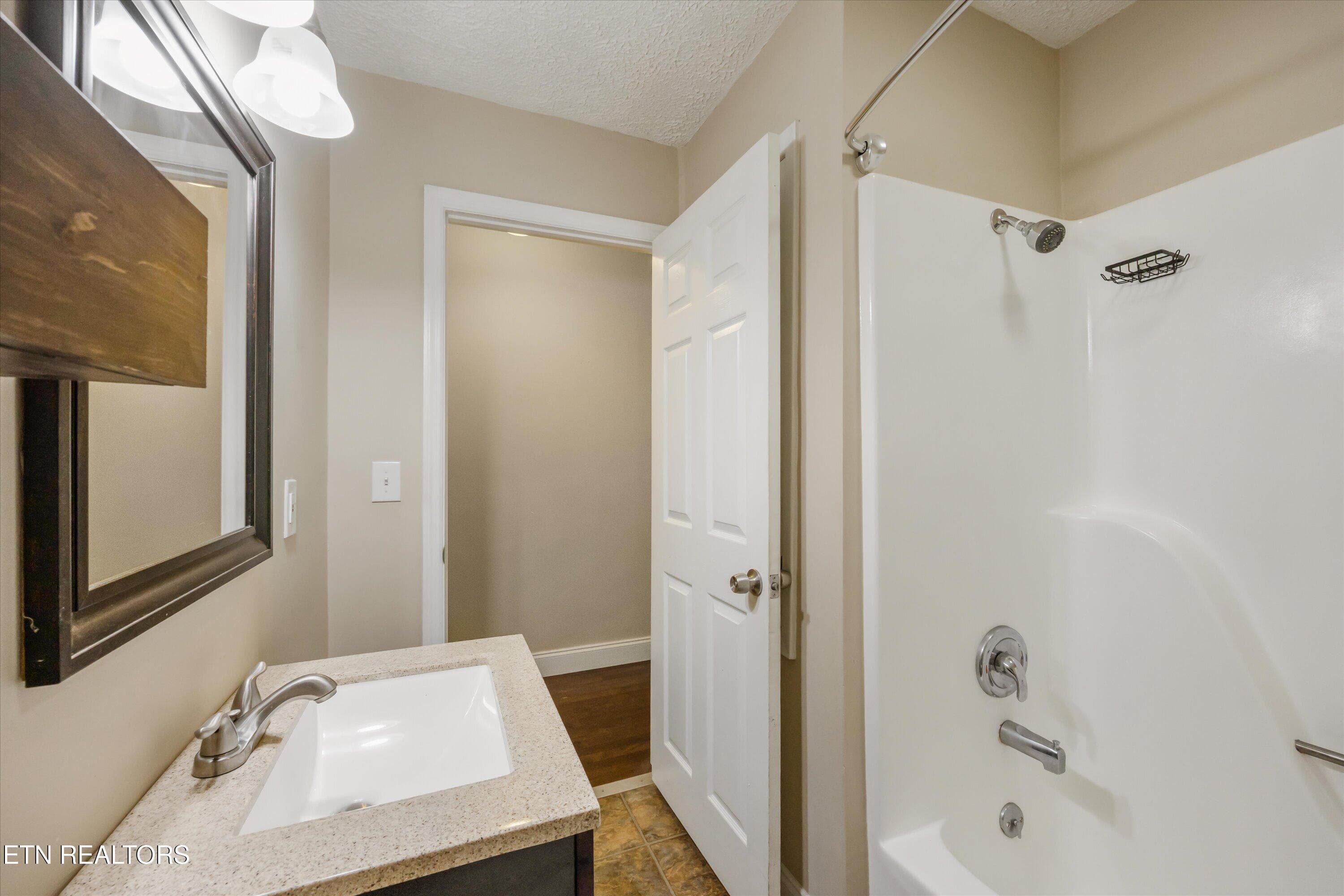24-4300 Browder Hollow Rd 19 - 4300 Browder Hollow Rd, Lenoir City, TN 37771, Lenoir City