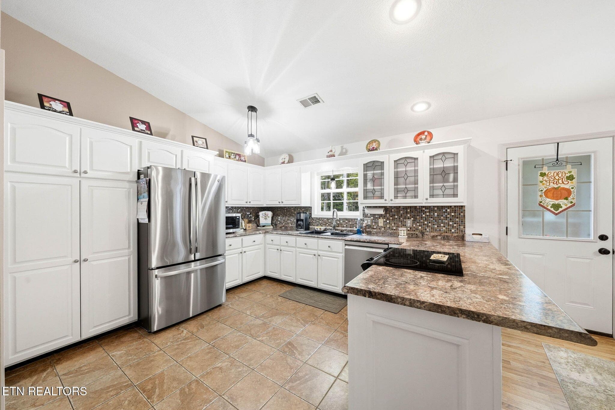 3-web-or-mls-383 Chance Private Dr-11 - 383 Chance Private Drive, Oneida, TN 37841, Oneida