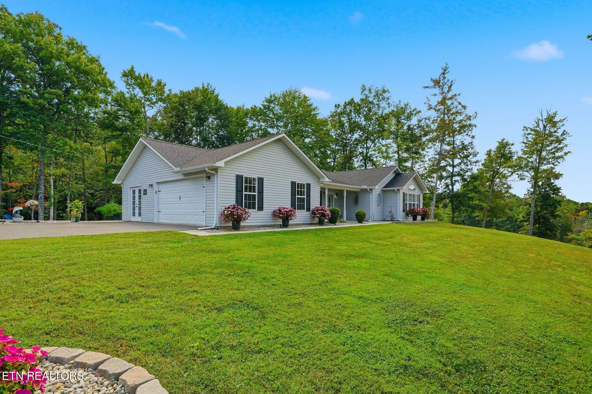12-web-or-mls-383 Chance Private Dr-2 - 383 Chance Private Drive, Oneida, TN 37841, Oneida