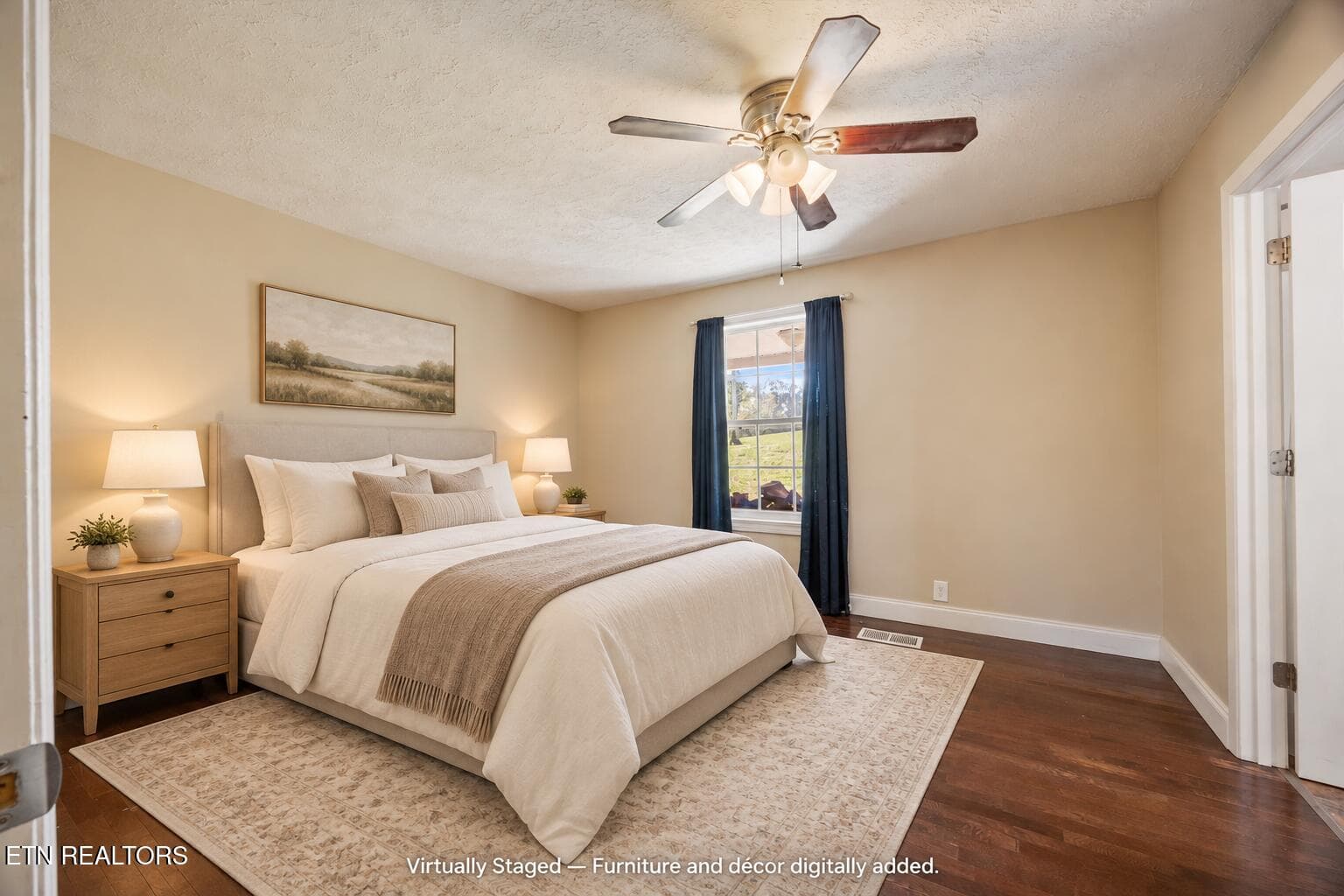 Elegant neutral primary bedroom - 4300 Browder Hollow Rd, Lenoir City, TN 37771, Lenoir City