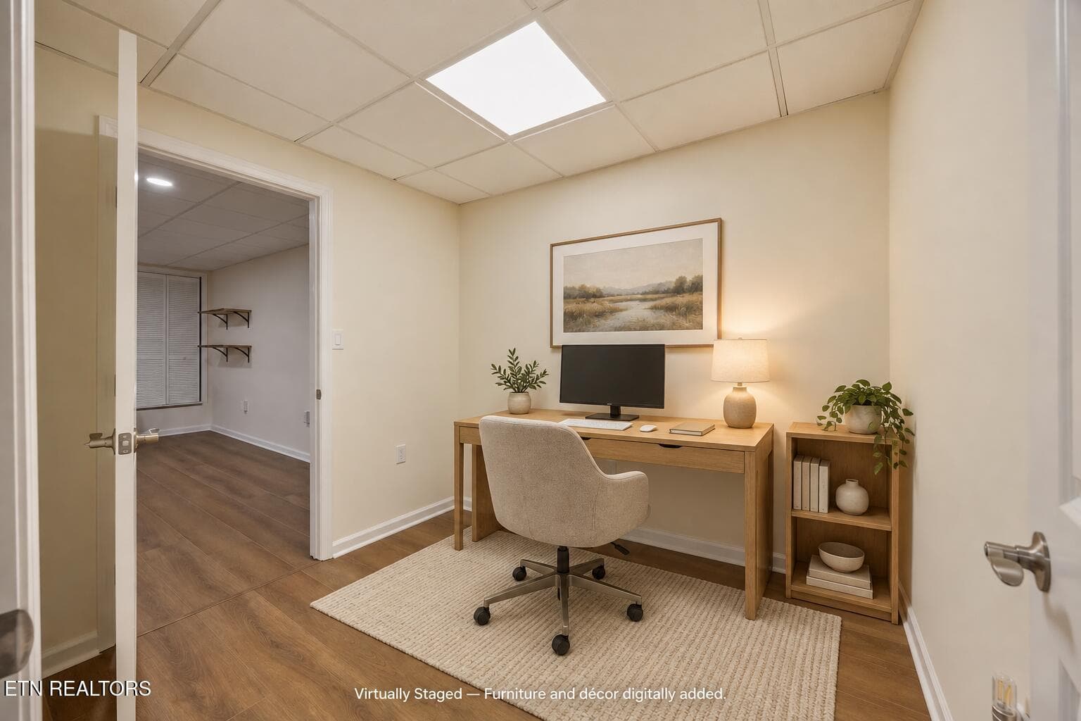 Warm neutral compact home office - 4300 Browder Hollow Rd, Lenoir City, TN 37771, Lenoir City