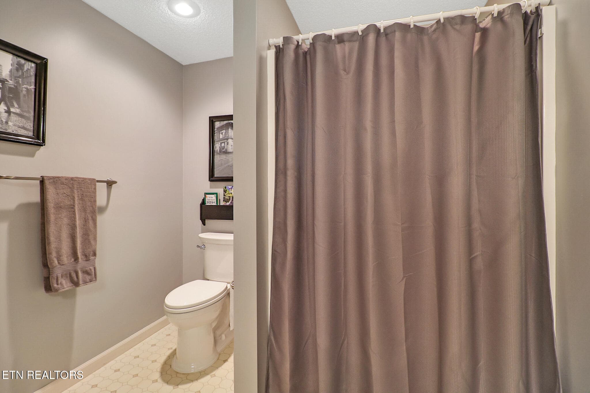 n44a1308-n44a1312 - 63 Chelteham Lane, Crossville, TN 38558, Crossville