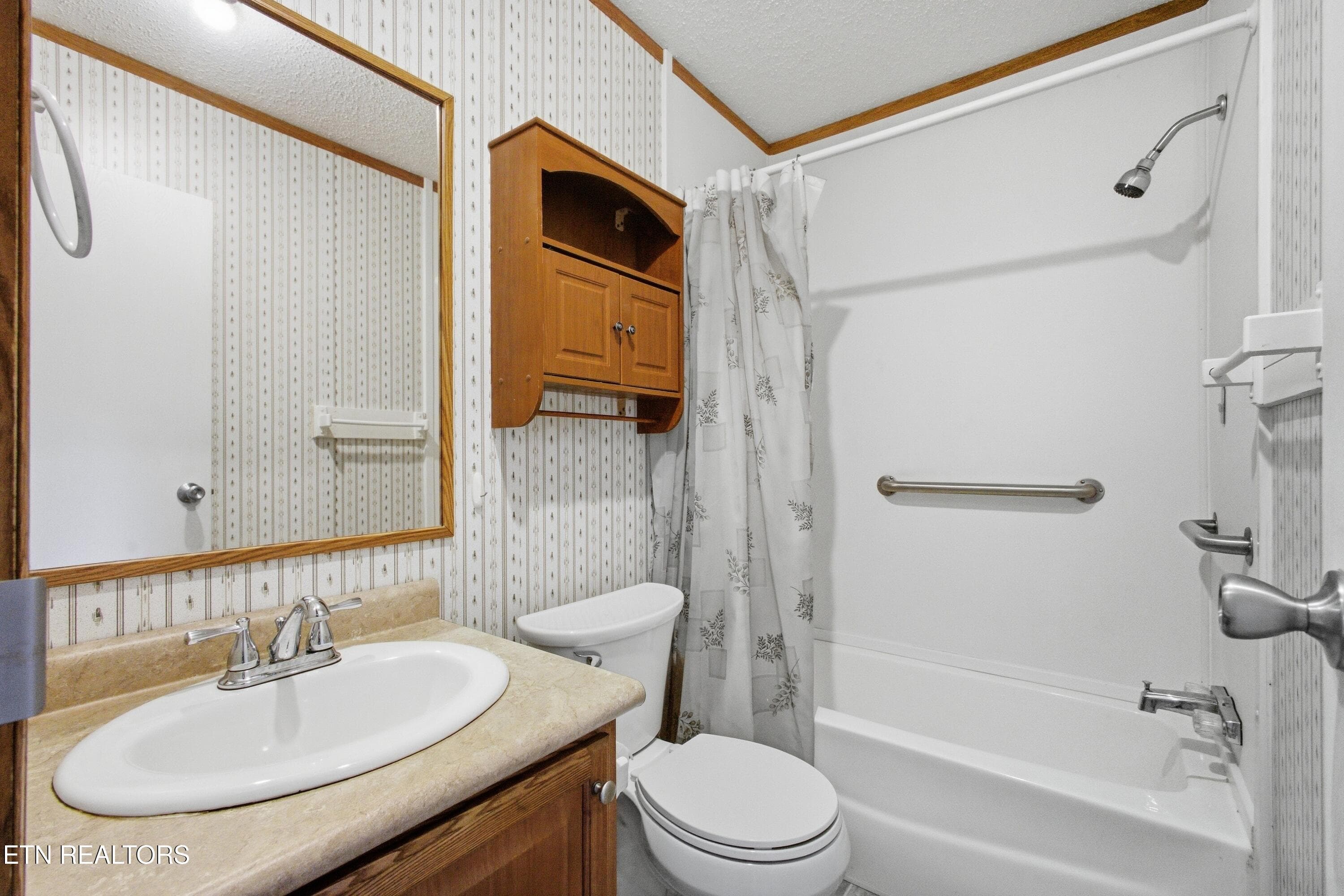bathroom 1 - 198 Crabtree Hollow Rd, Ten Mile, TN 37880, Ten Mile