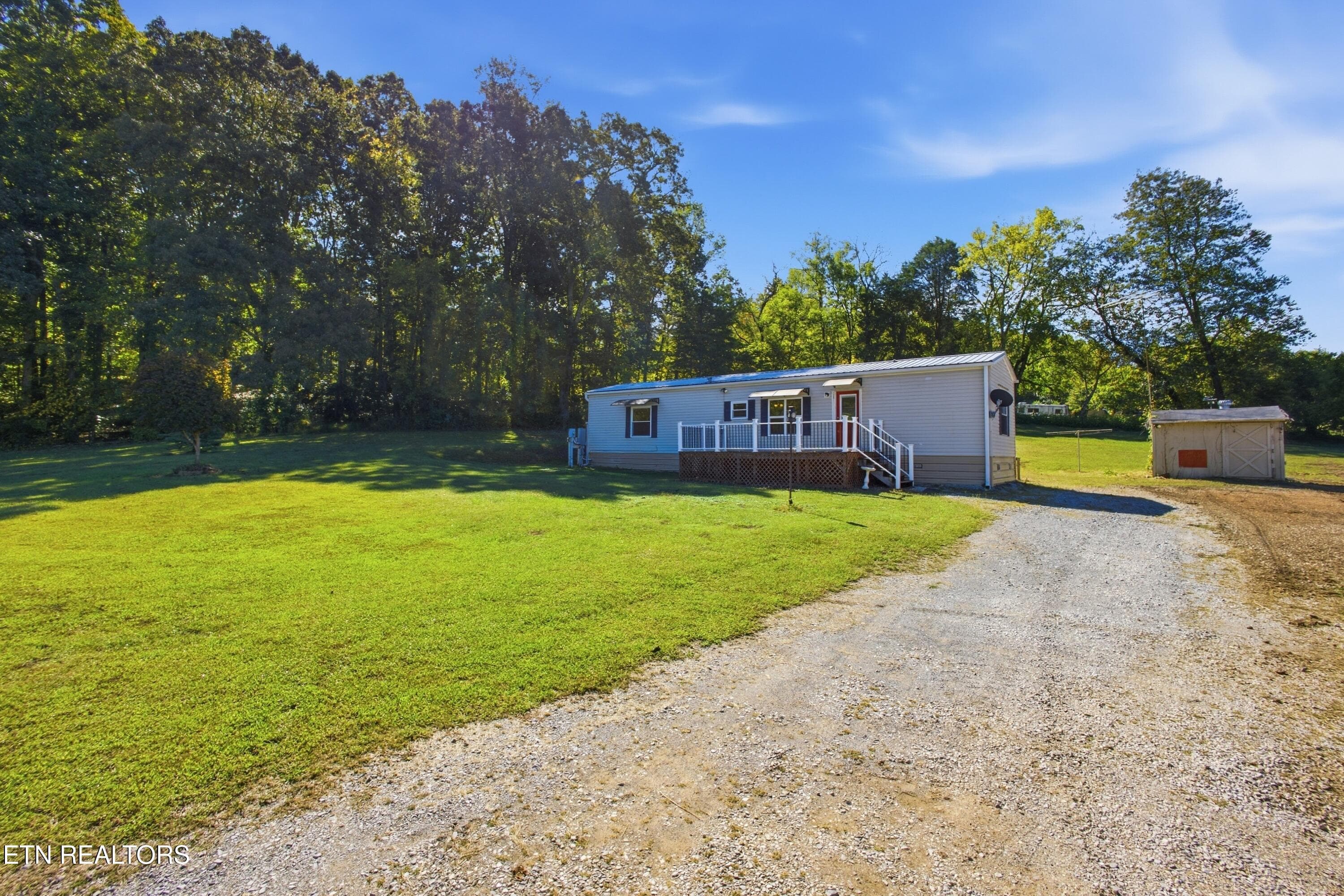 yard/driveway - 198 Crabtree Hollow Rd, Ten Mile, TN 37880, Ten Mile