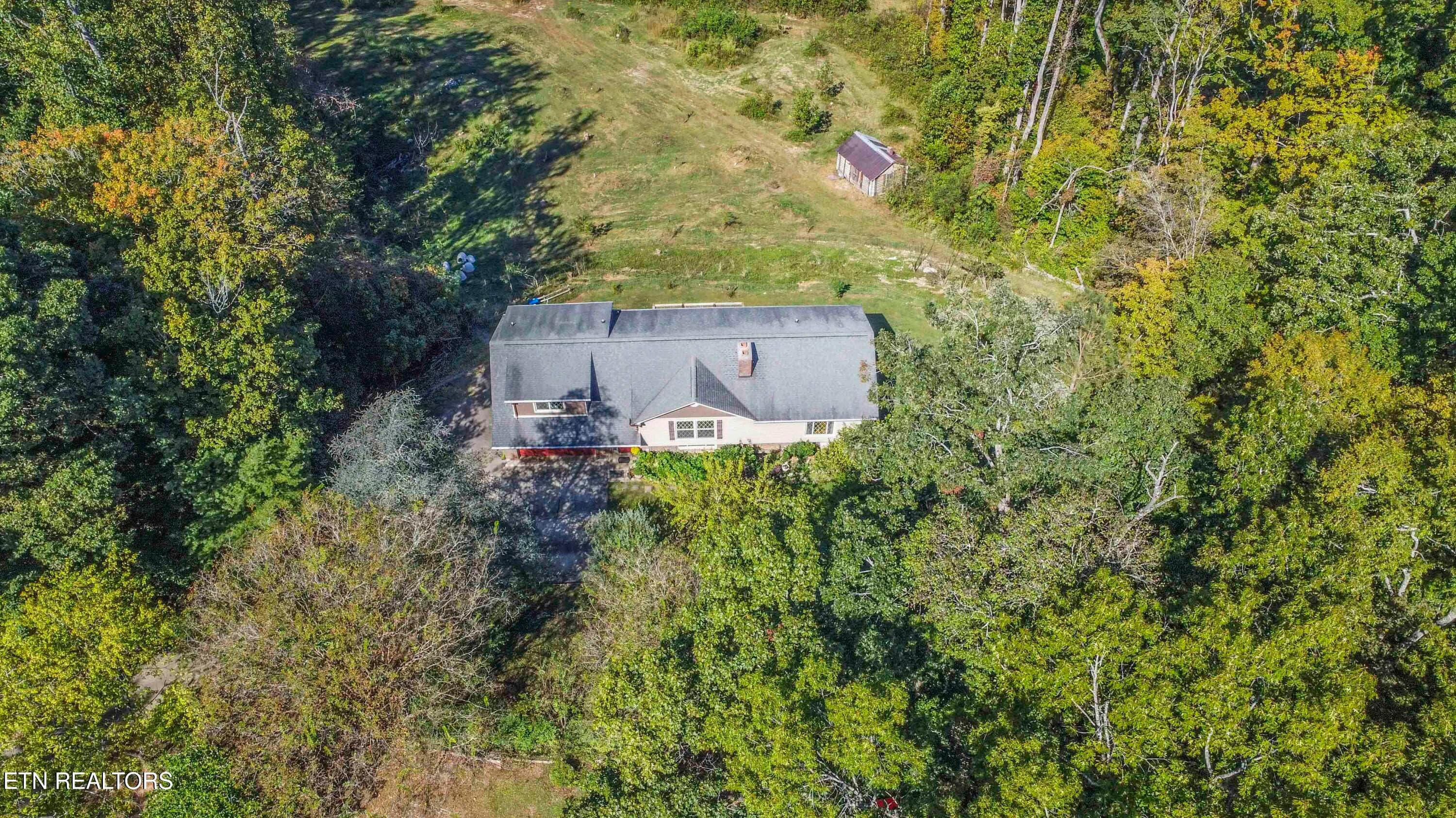 drone_1 - 155 Lakeview Circle, Clinton, TN 37716