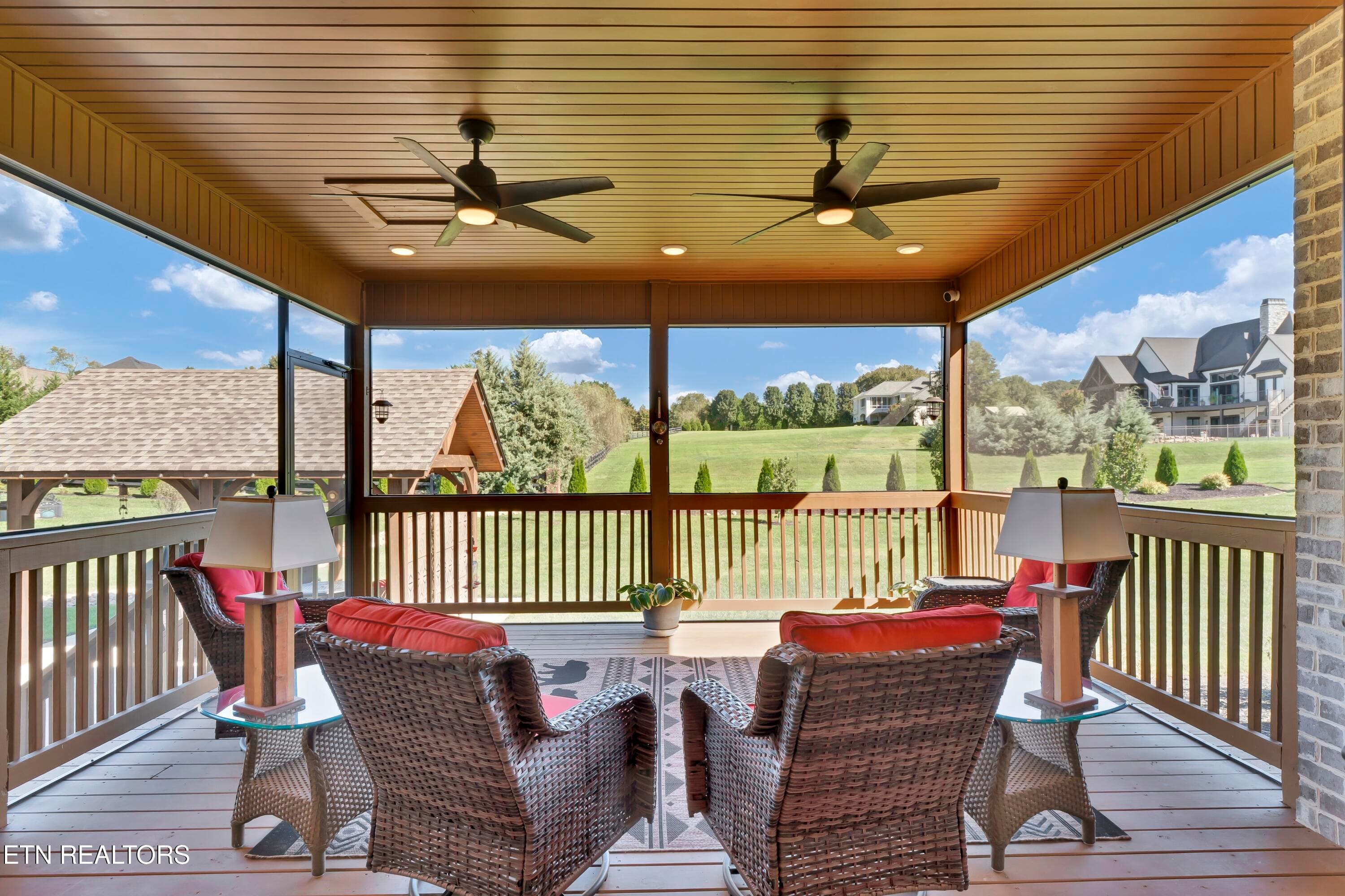 Screen Porch - 3812 Jackson Bend Drive, Louisville, TN 37777, Louisville