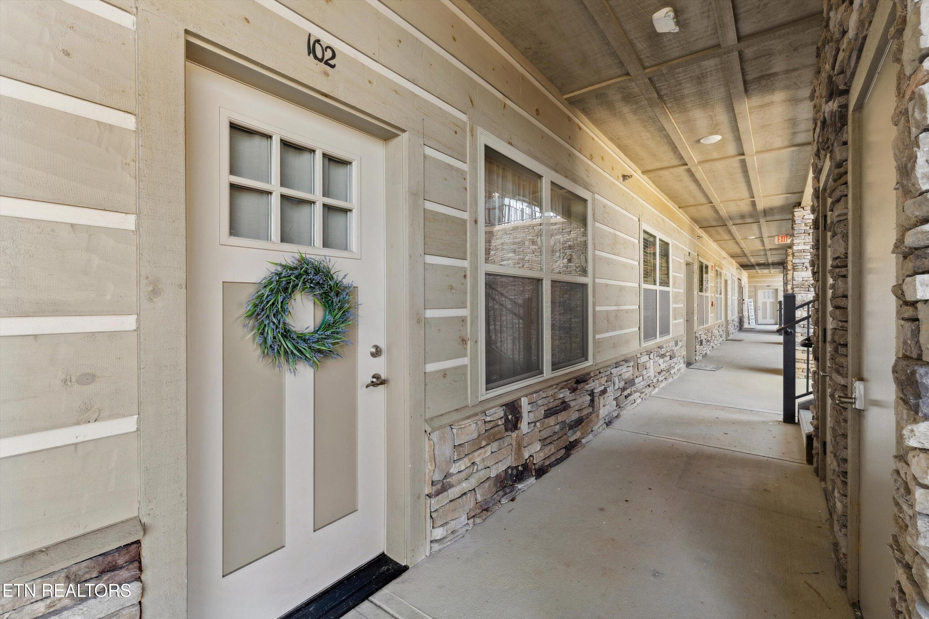 BC2 - 235 Bishops Cap Circle 102, Townsend, TN 37882, Townsend