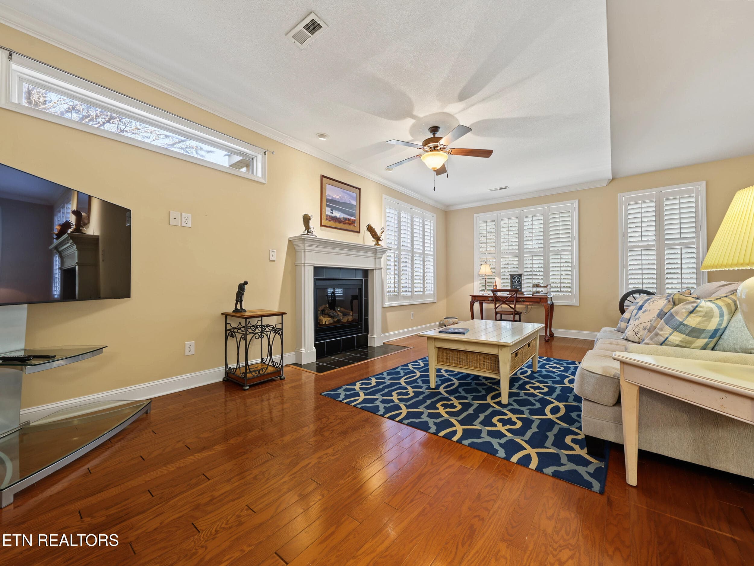 Living Room - 5090 Dovewood Way 6, Knoxville, TN 37918, Knoxville