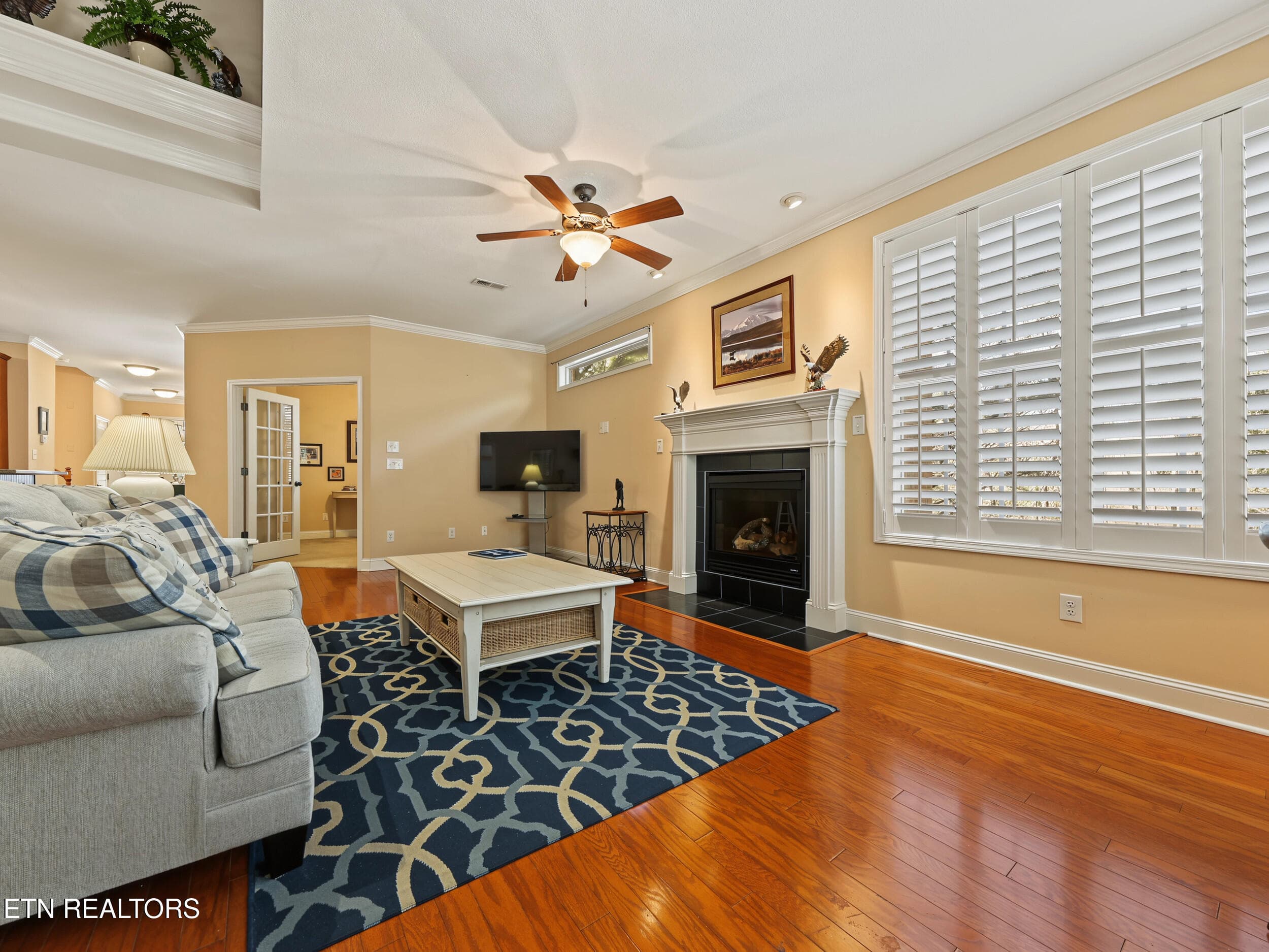 Living Room - 5090 Dovewood Way 6, Knoxville, TN 37918, Knoxville