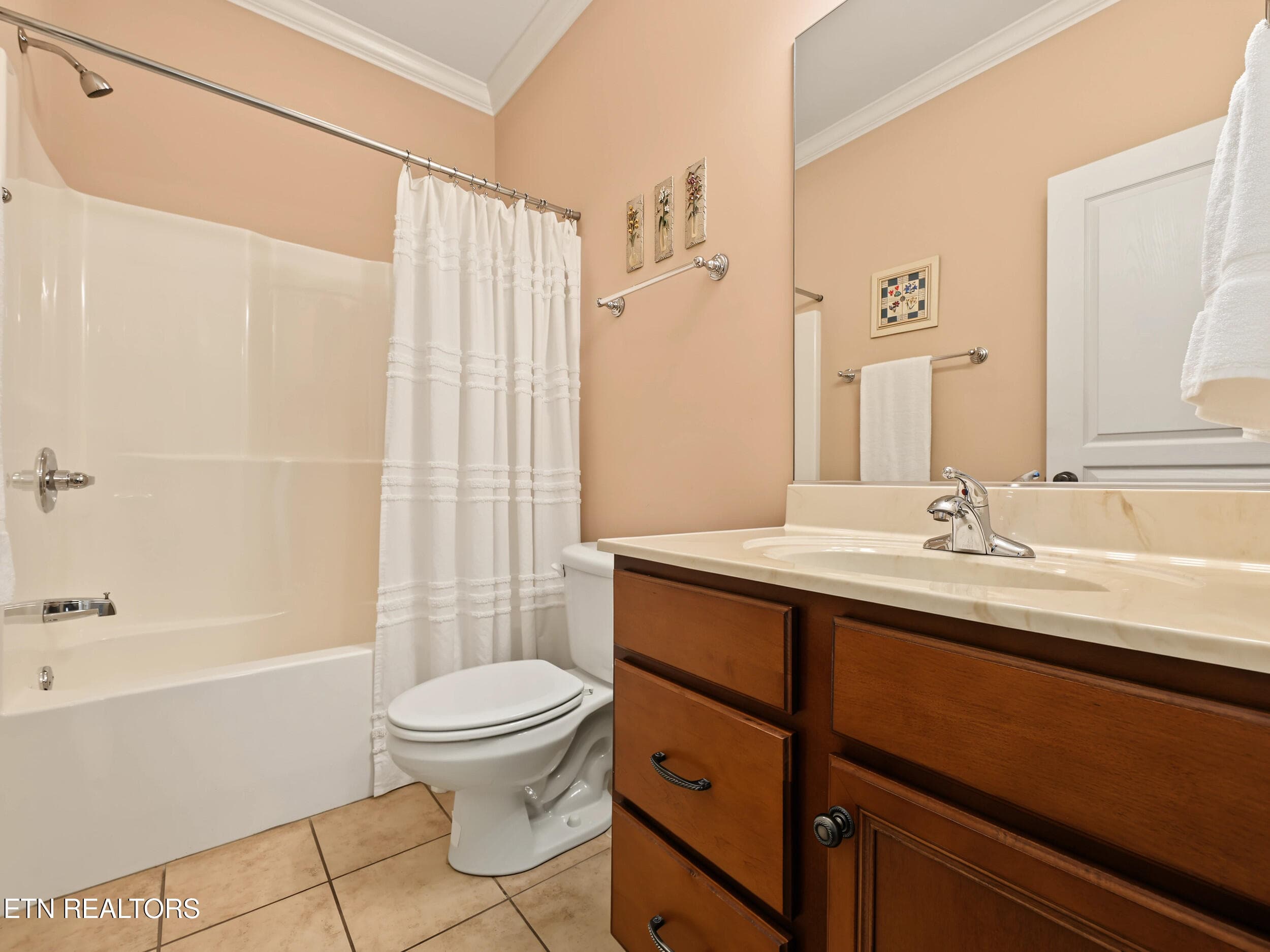 Bathroom 2 - 5090 Dovewood Way 6, Knoxville, TN 37918, Knoxville