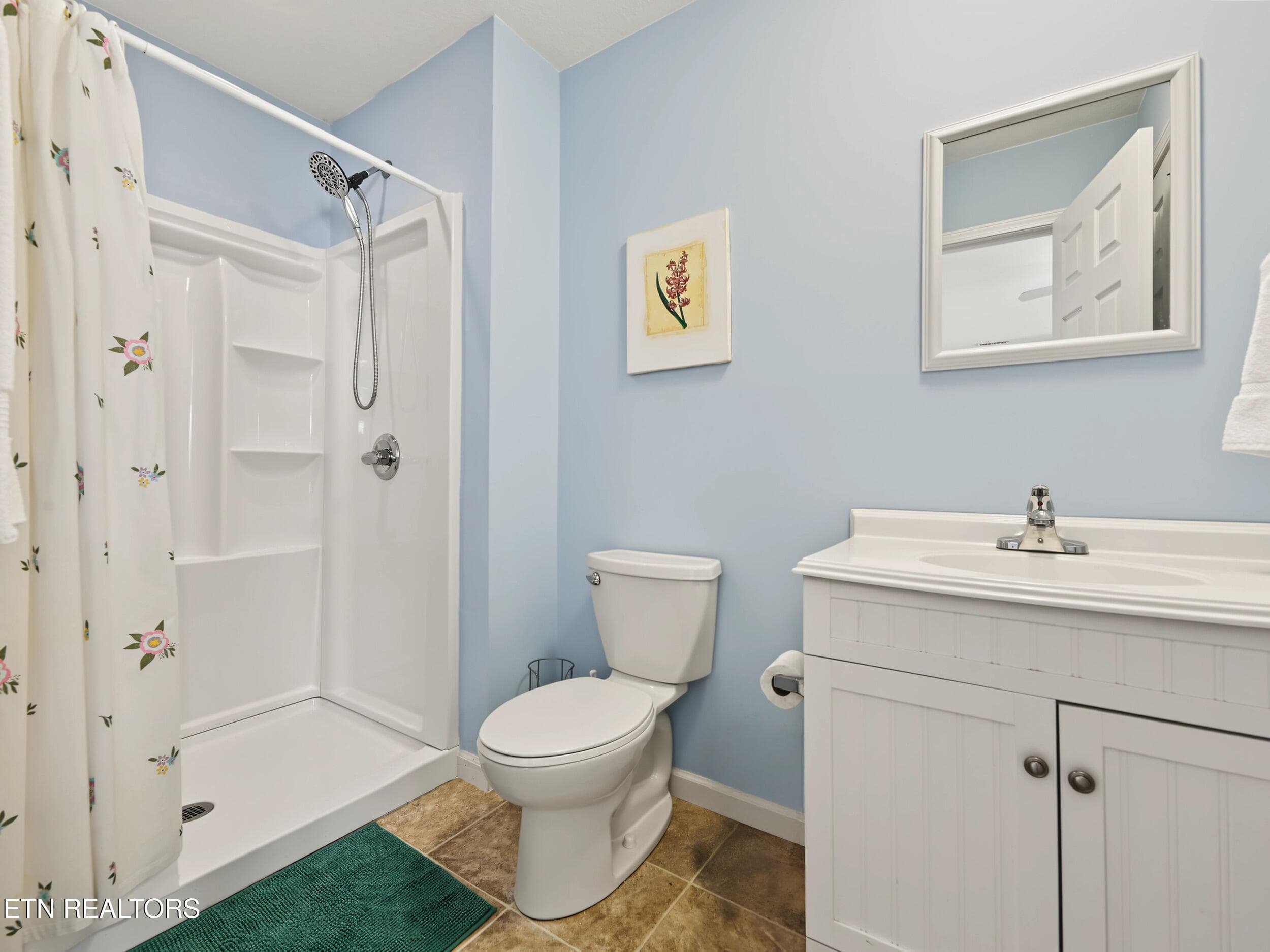 Bathroom 3 - 5090 Dovewood Way 6, Knoxville, TN 37918, Knoxville